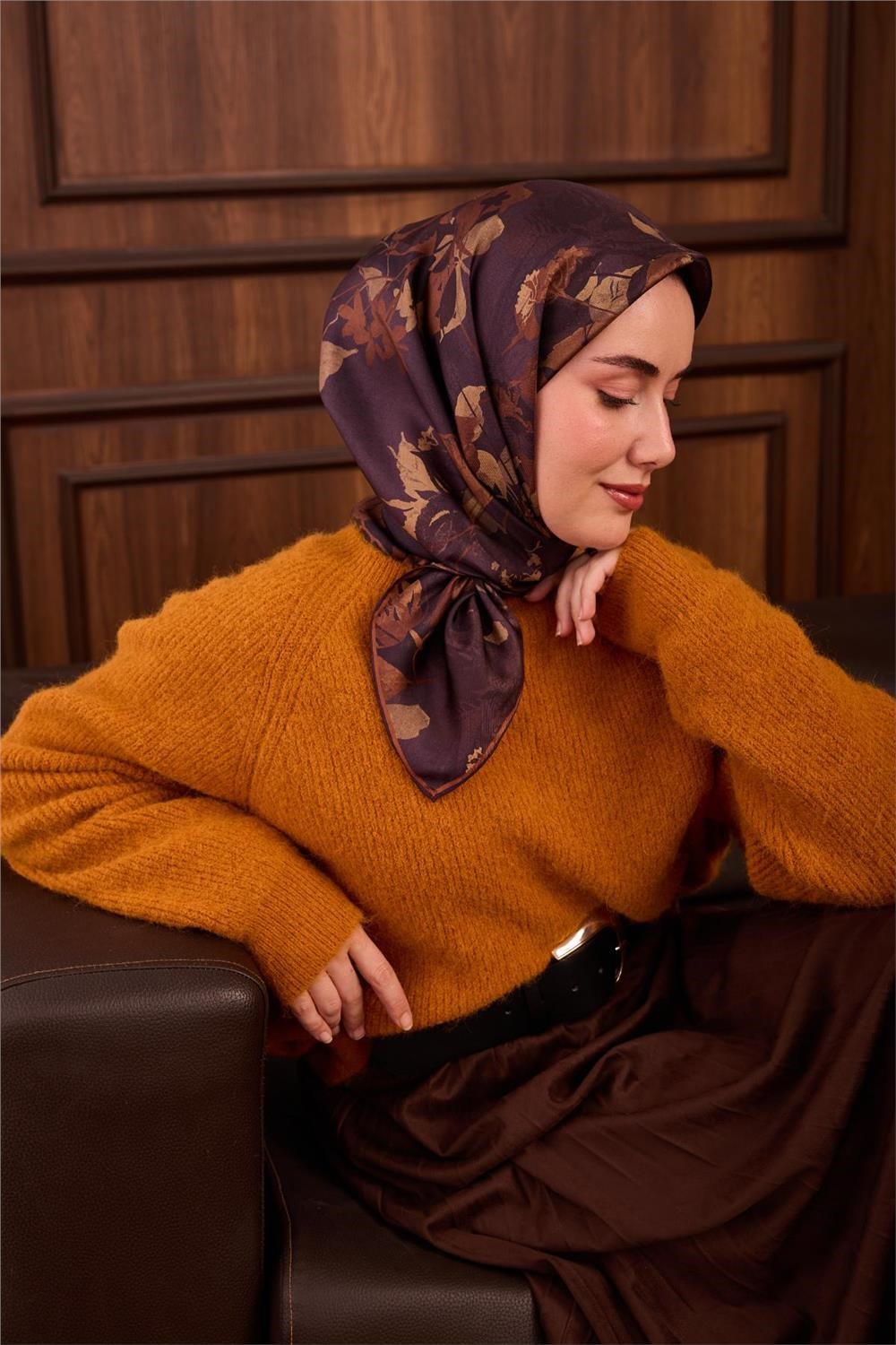 Twill İpek Eşarp Patlıcan Moru Çiçek Desenli Tok Duruşlu 90x90