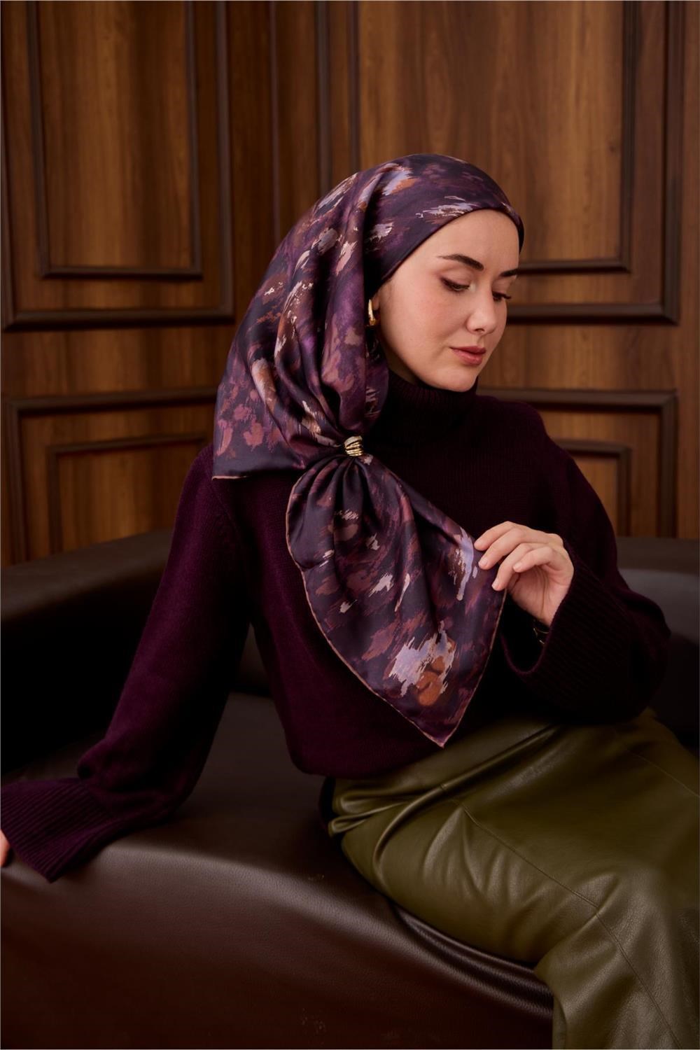 Twill İpek Eşarp Patlıcan Moru-Mürdüm Desenli Tok Duruşlu 90x90