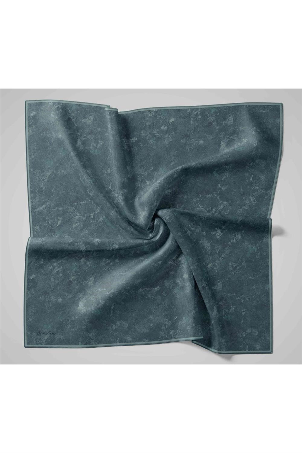 Twill İpek Eşarp Petrol Mavi–Bebe Mavi Desenli Tok Duruşlu 90x90