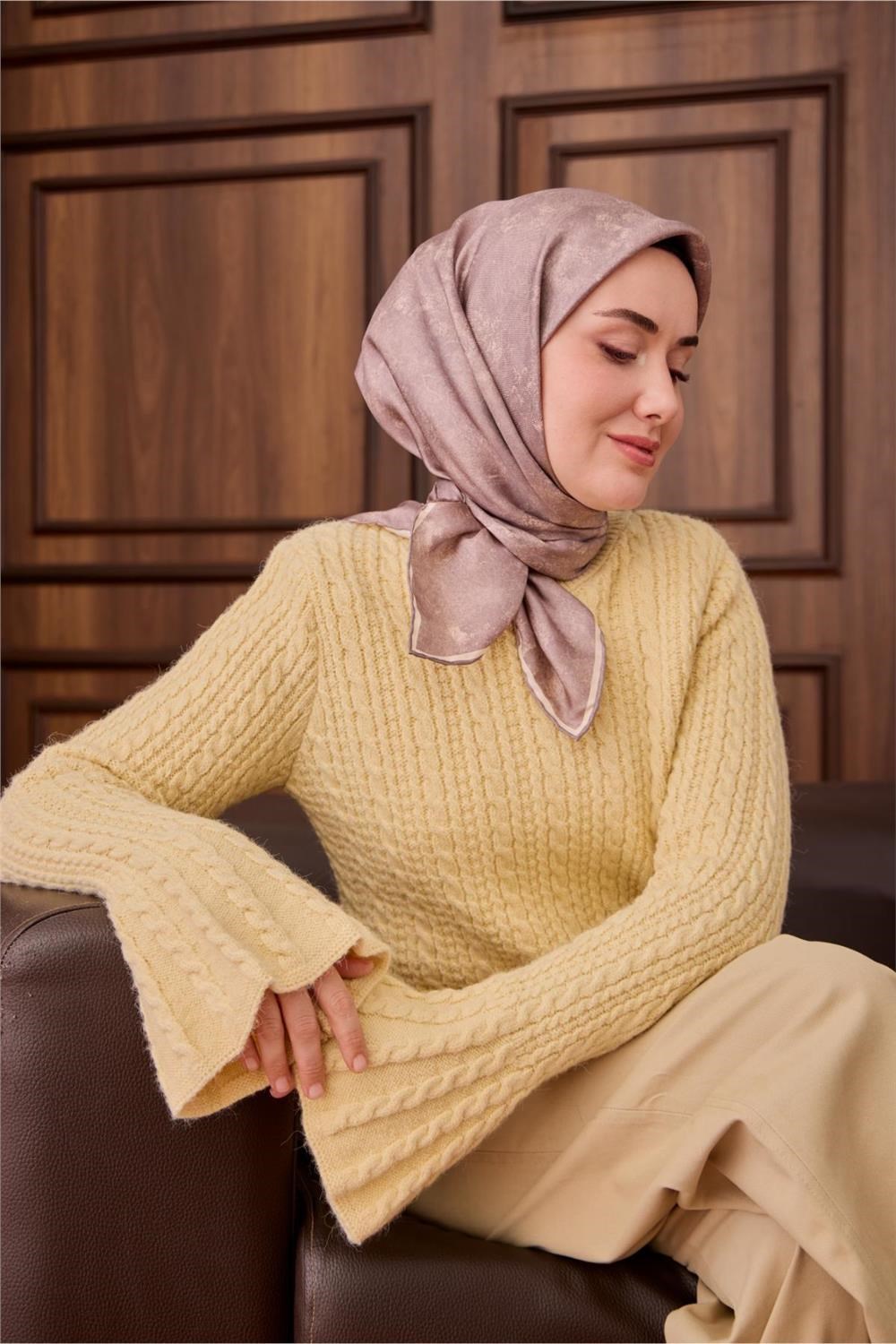 Twill İpek Eşarp Pudra Vizon Tonlu Desenli Tok Duruşlu 90x90