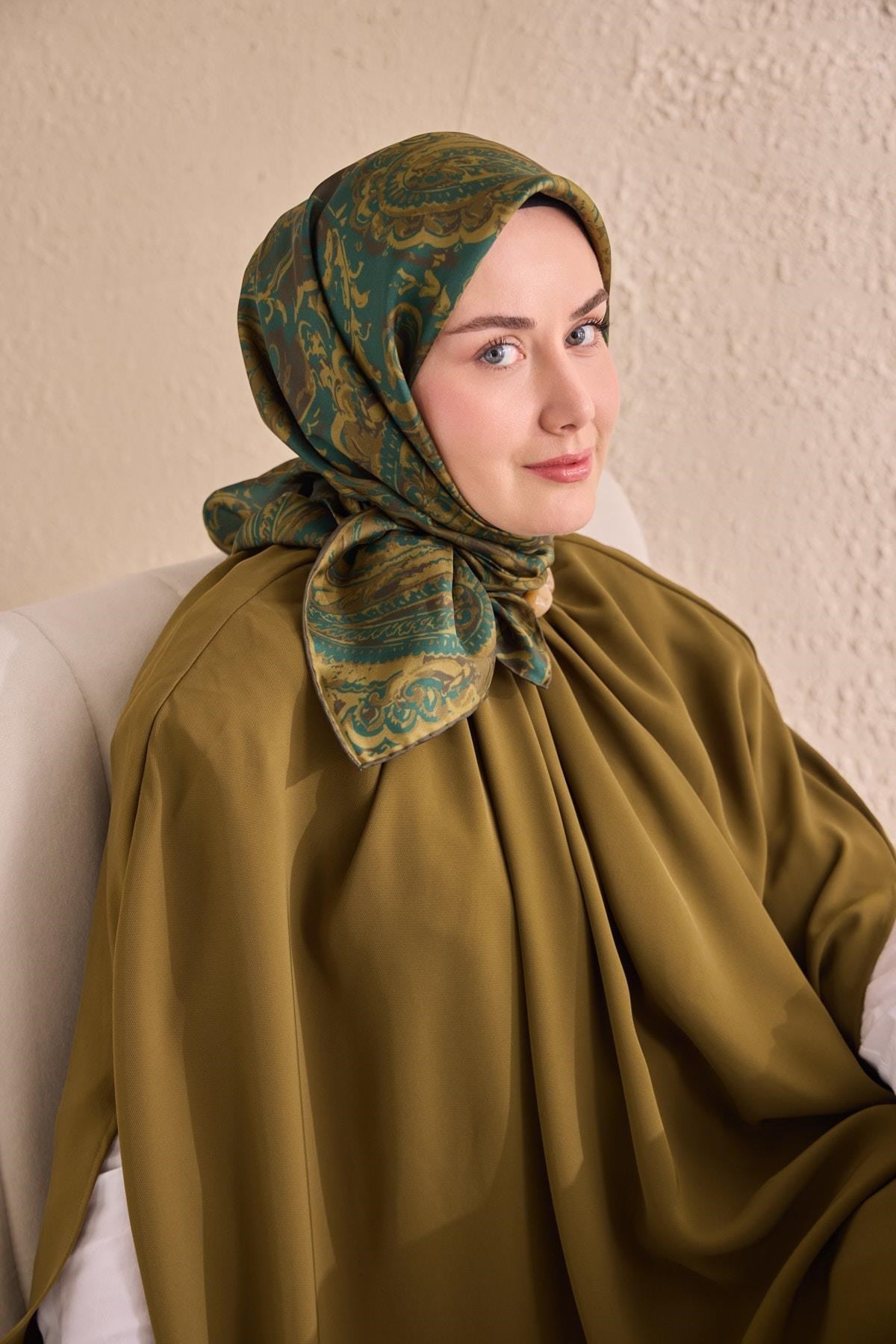 Twill İpek Eşarp Royale Şal Desen Petrol Mavisi 90