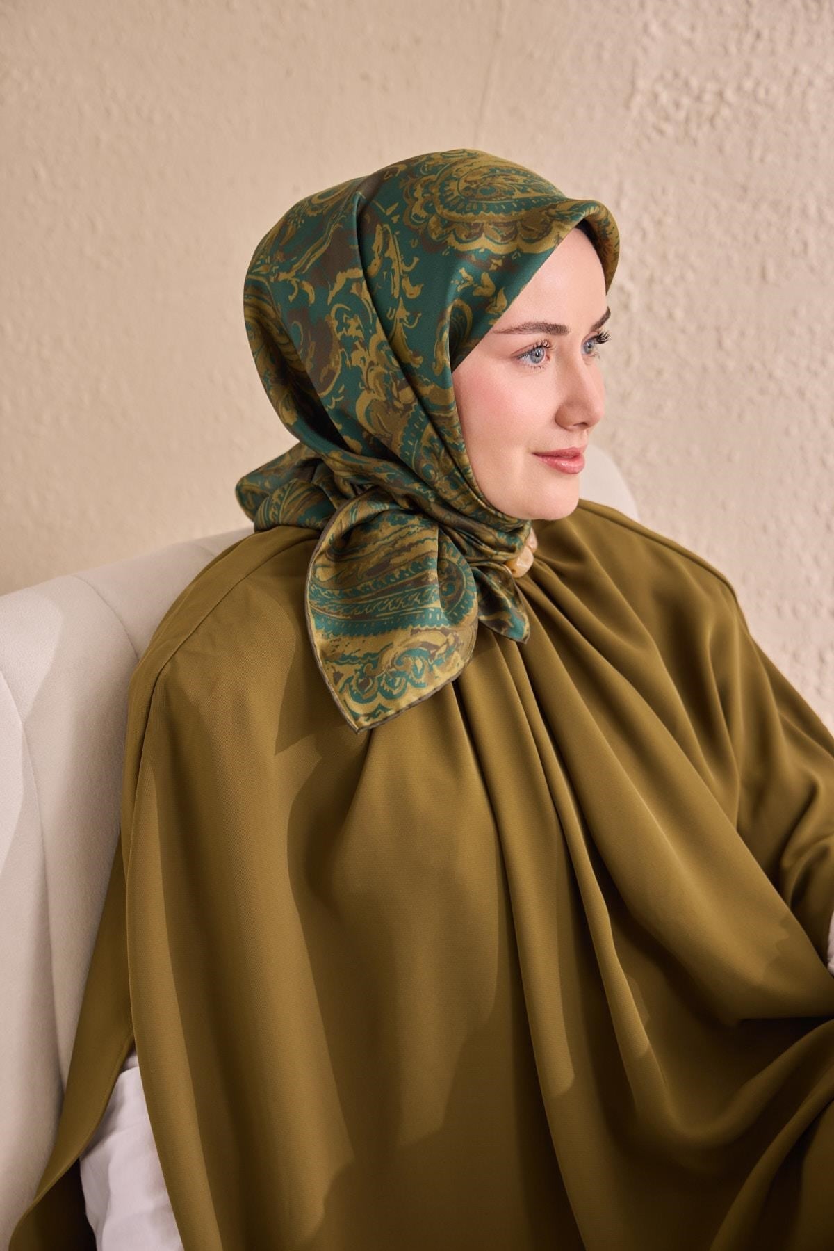 Twill İpek Eşarp Royale Şal Desen Petrol Mavisi 90