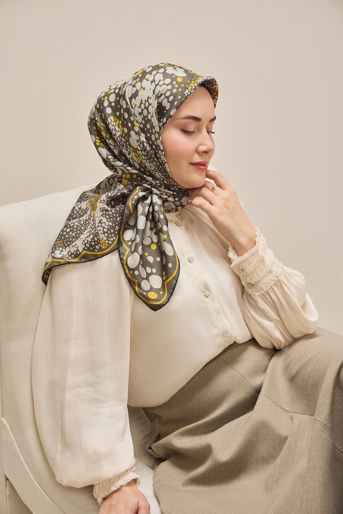 Twill İpek Eşarp Samanyolu Koyu Gri 90x90