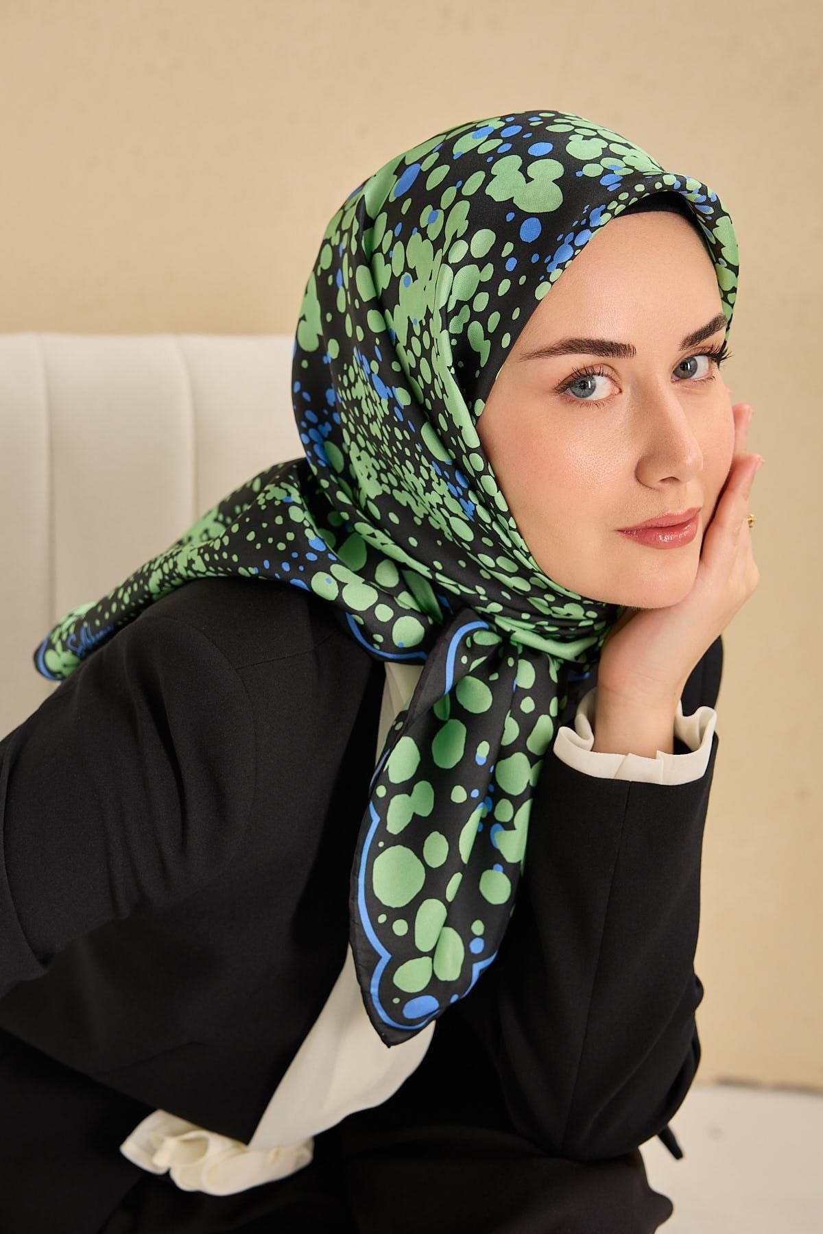 Twill İpek Eşarp Samanyolu Siyah Yeşil 90x90