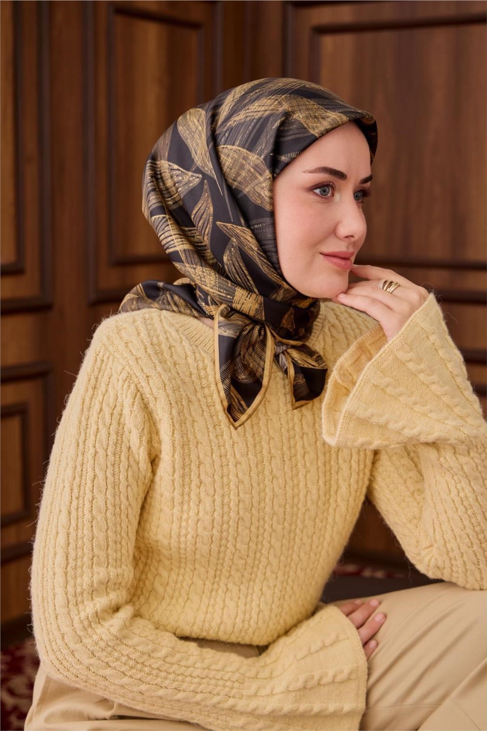 Twill İpek Eşarp Siyah-Açık Gold Gold Geçişli Kaymaz Tok Duruşlu 90x90