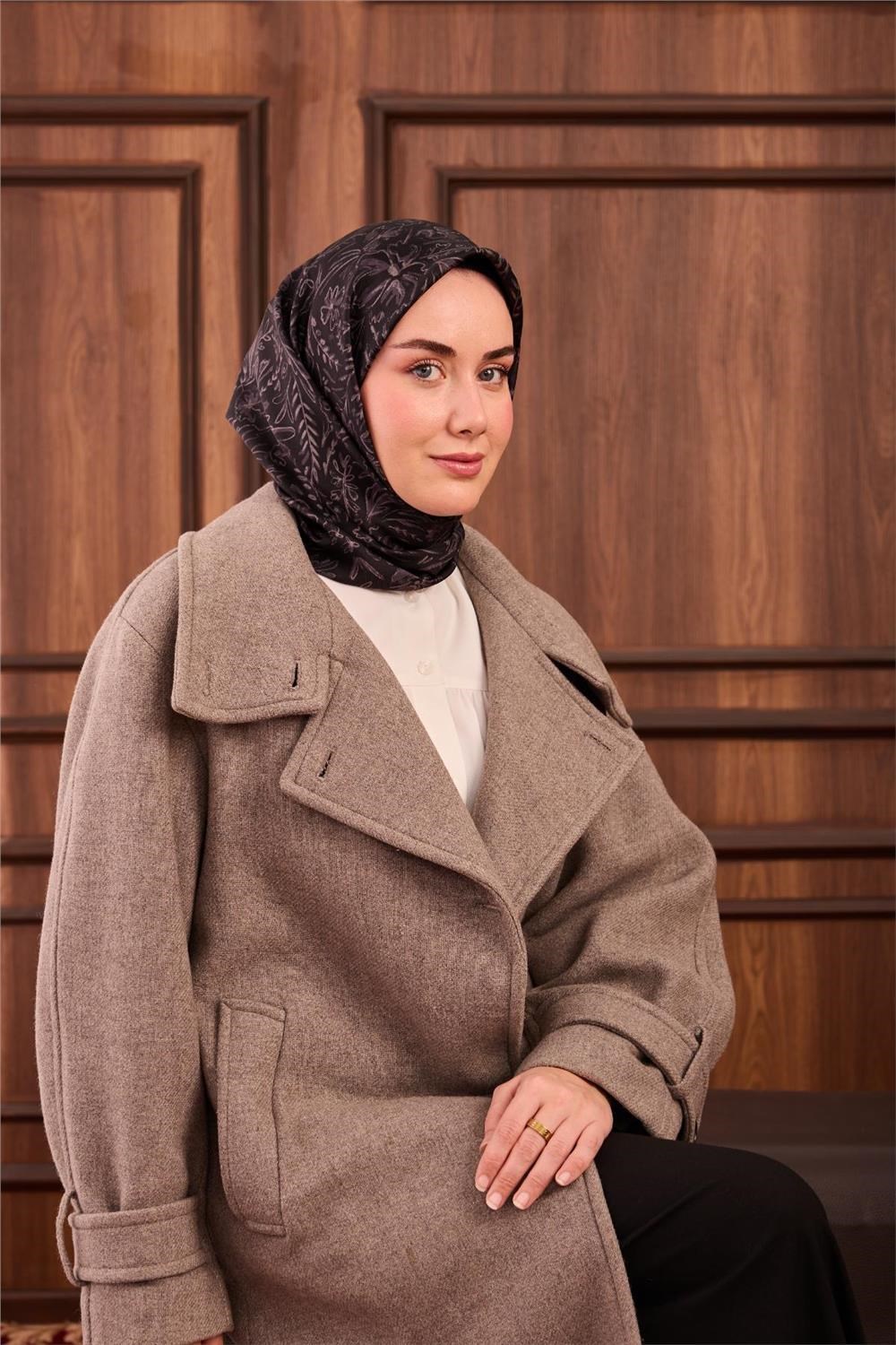Twill İpek Eşarp Siyah Füme Çiçek Desenli Tok Duruşlu 90x90