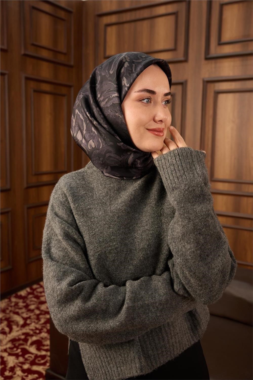 Twill İpek Eşarp Siyah-Gri Desenli Tok Duruşlu 90x90