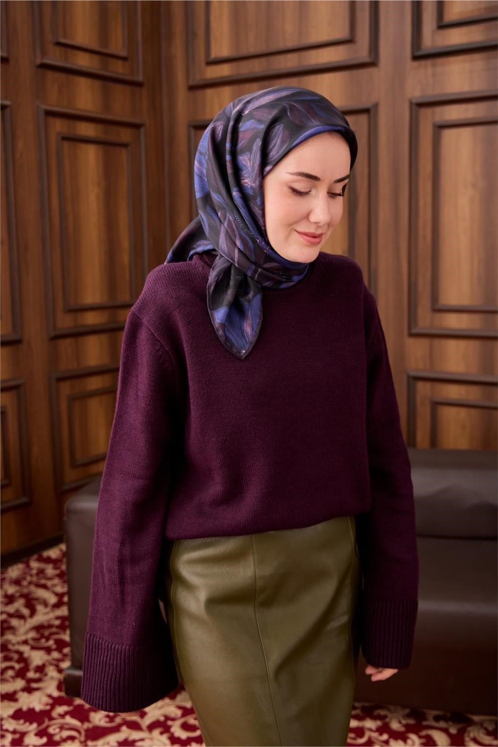 Twill İpek Eşarp Siyah-Mor Soyut Desenli Tok Duruşlu 90x90