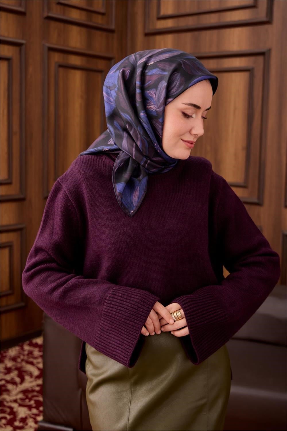Twill İpek Eşarp Siyah-Mor Soyut Desenli Tok Duruşlu 90x90