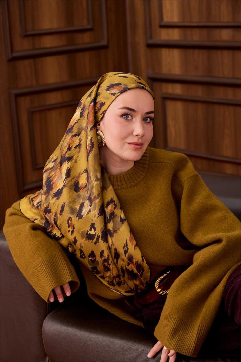 Twill İpek Eşarp Siyah-Olive Desenli Tok Duruşlu 90x90