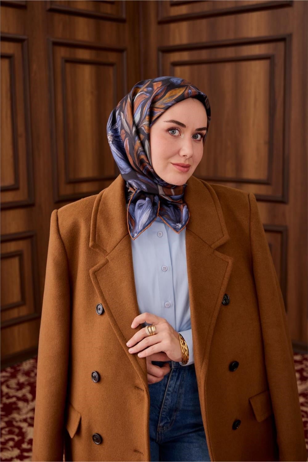 Twill İpek Eşarp Siyah-Tarçın Yaprak Desenli Tok Duruşlu 90x90