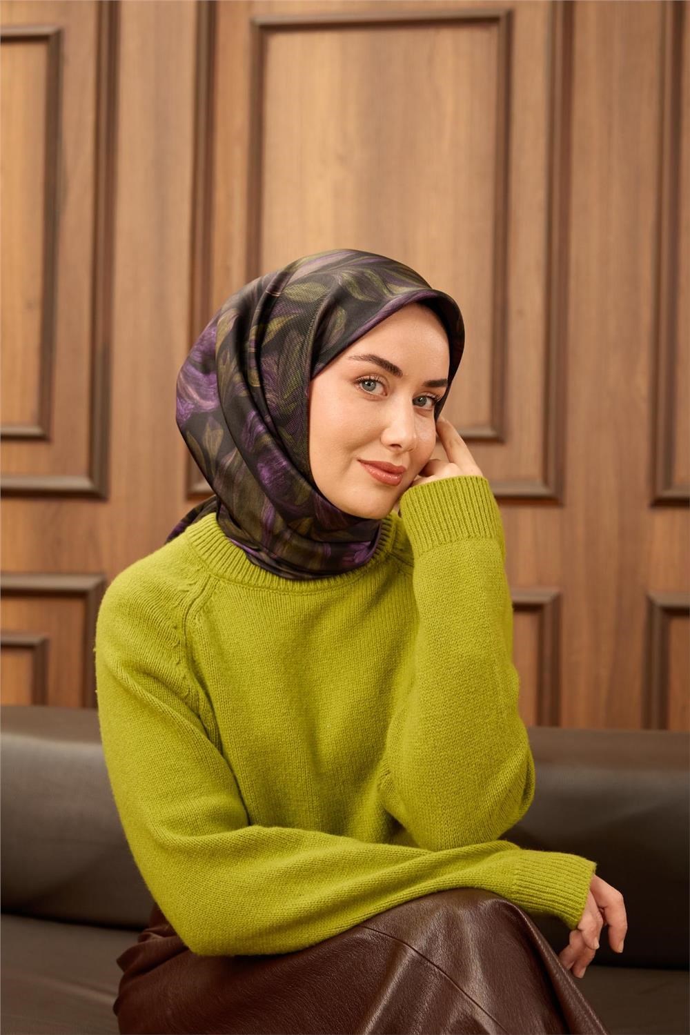 Twill İpek Eşarp Siyah-Yeşil-Mor-Pembe Desenli Tok Duruşlu 90x90