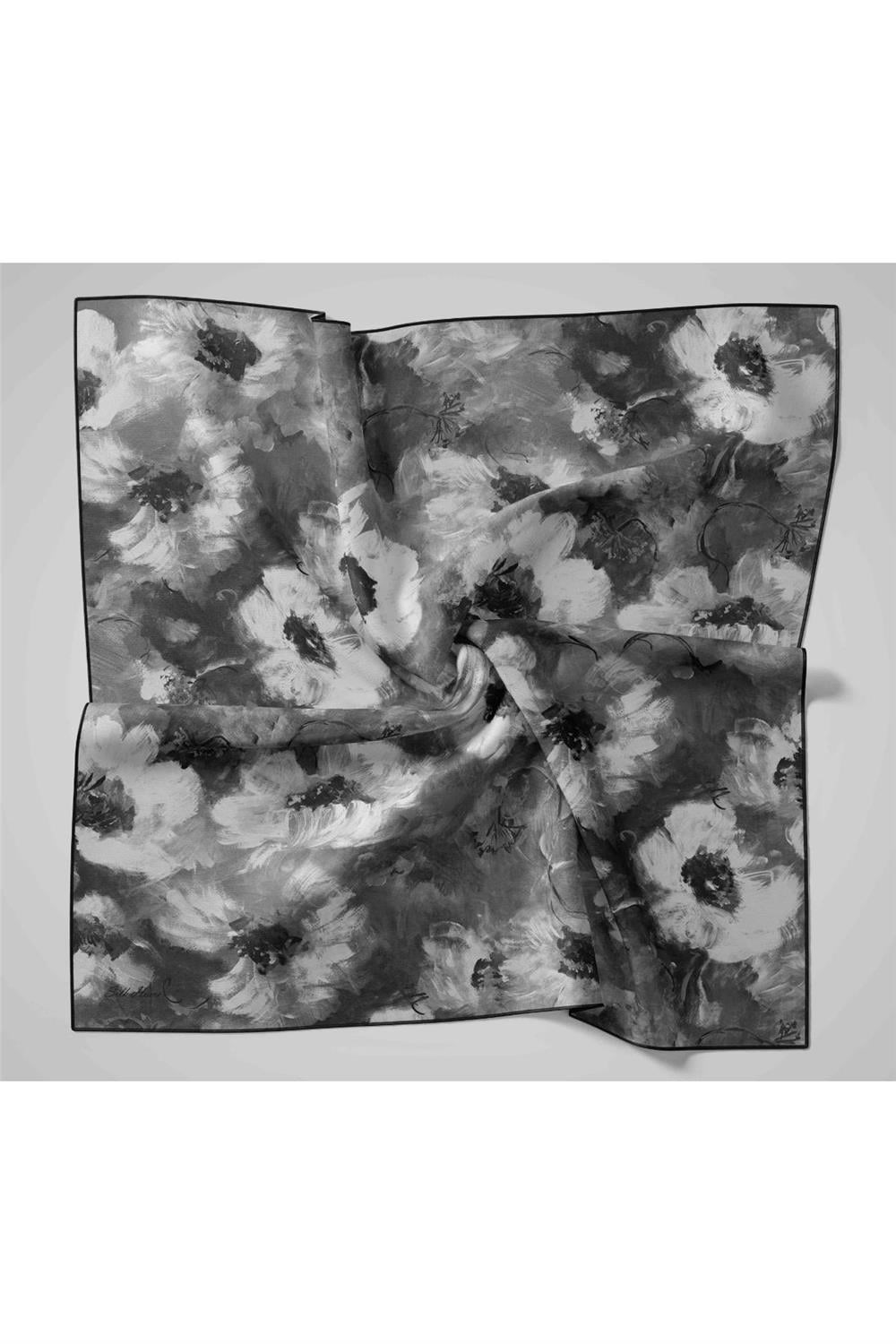 Twill İpek Eşarp Siyah–Füme–Gri Kırık Beyaz Desenli Tok Duruşlu 90x90