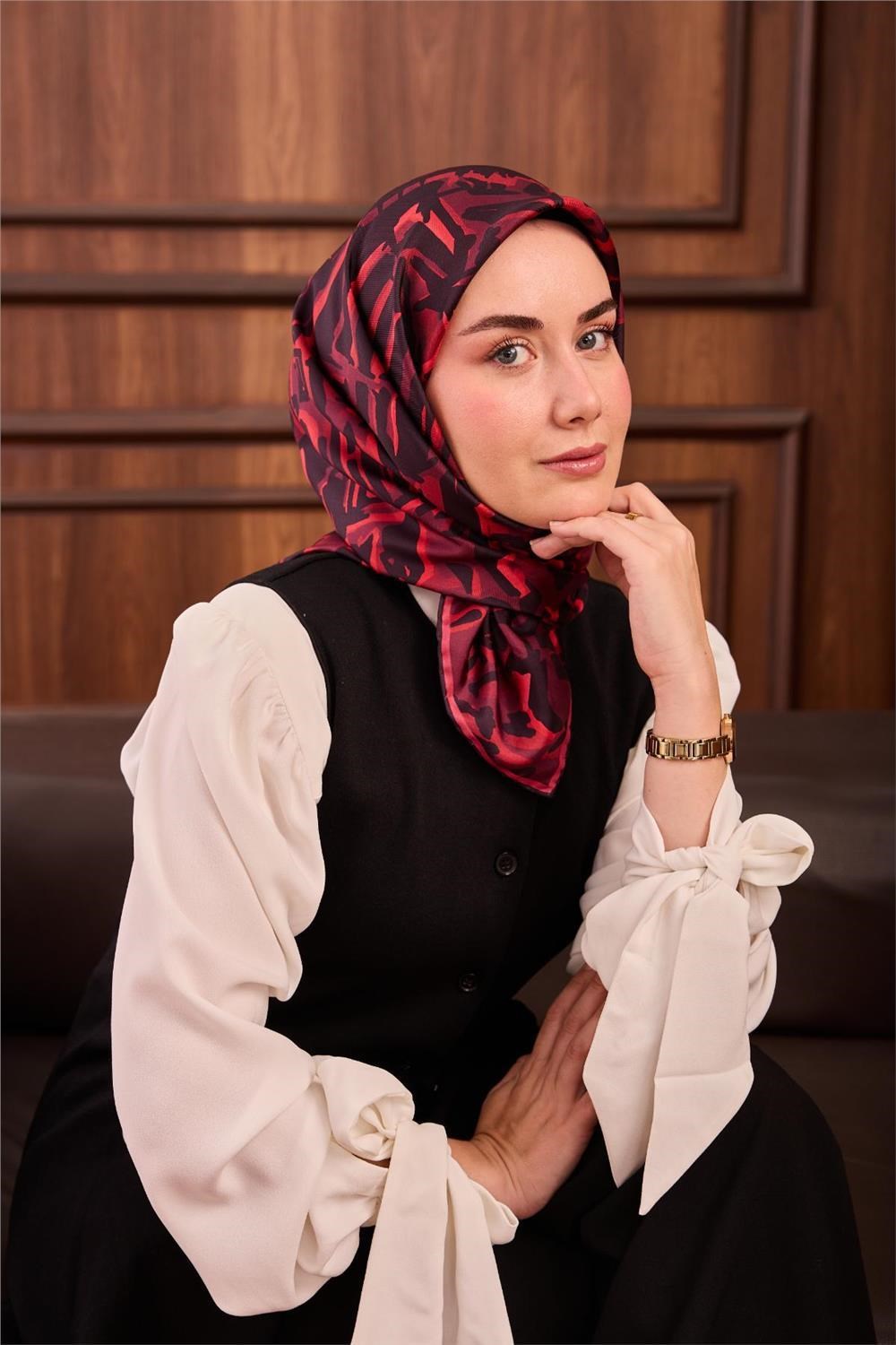 Twill İpek Eşarp Siyah–Mercan–Mor Desenli Tok Duruşlu 90x90