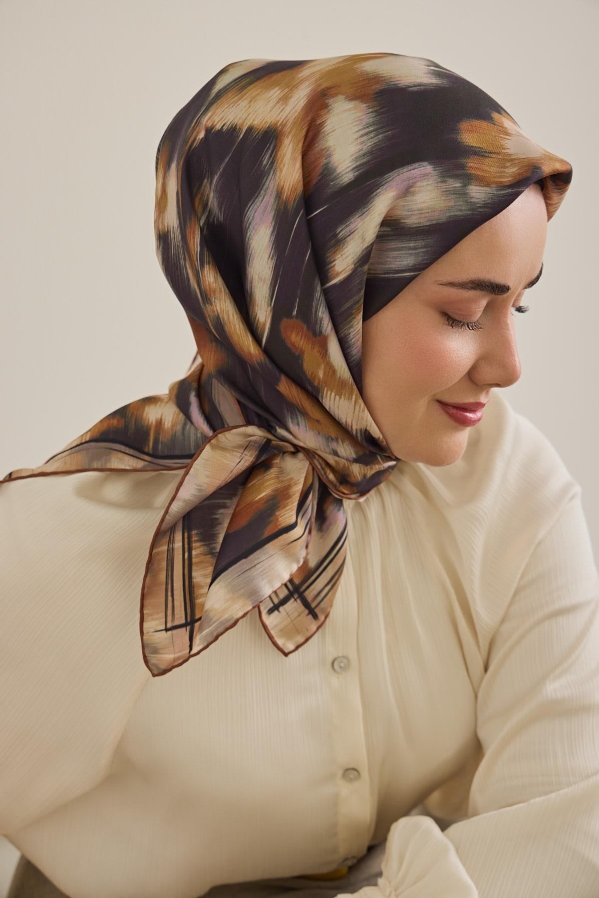 Twill İpek Eşarp Soyut Çiçek Desen Koyu Mor 90x90