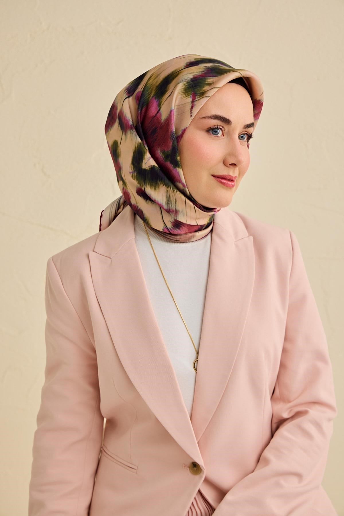 Twill İpek Eşarp Soyut Çiçek Desen Somon 90x90