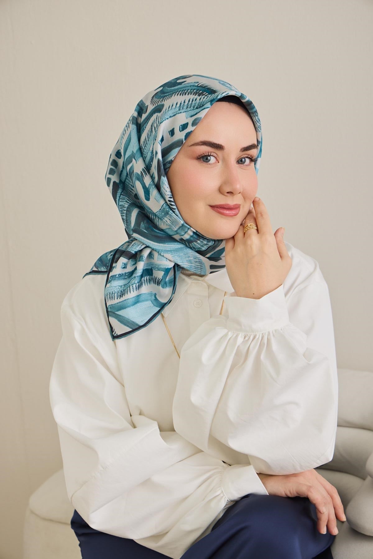 Twill İpek Eşarp Soyut Desen Bebe Mavi 90x90
