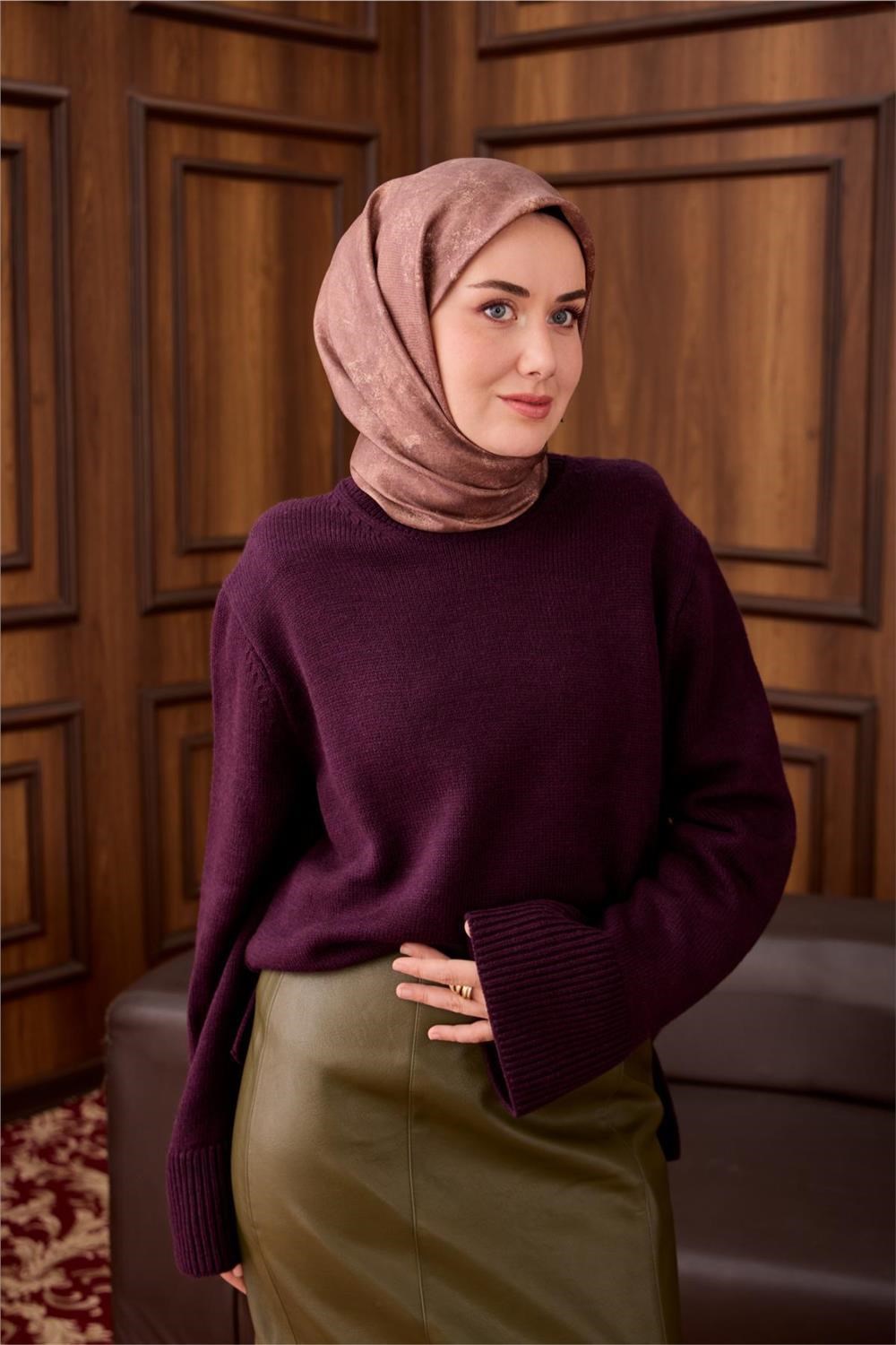 Twill İpek Eşarp Sütlü Kahve–Mor Desenli Tok Duruşlu 90x90