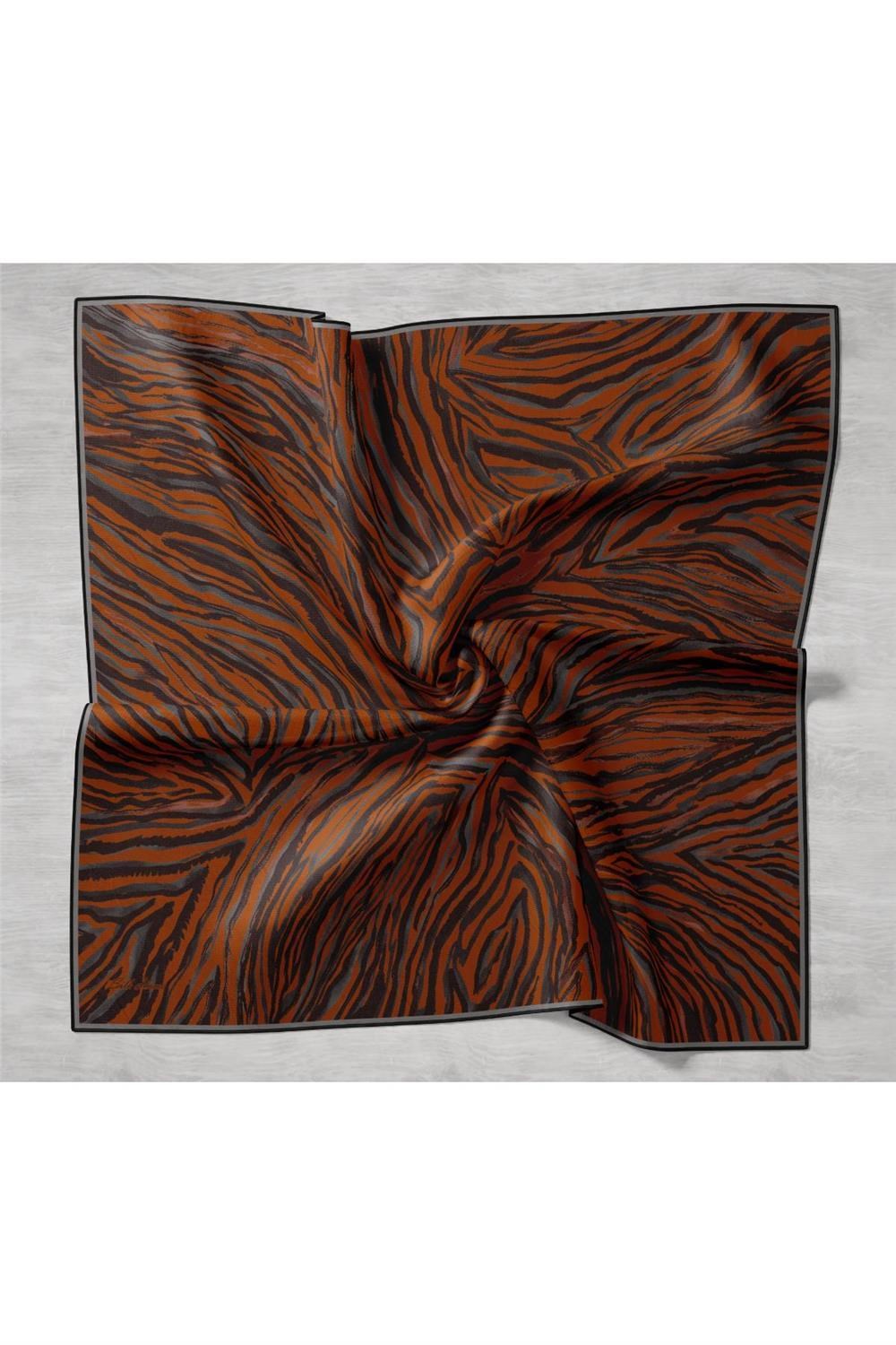 Twill İpek Eşarp Taba Füme Geometrik Desenli Tok Duruşlu 90x90