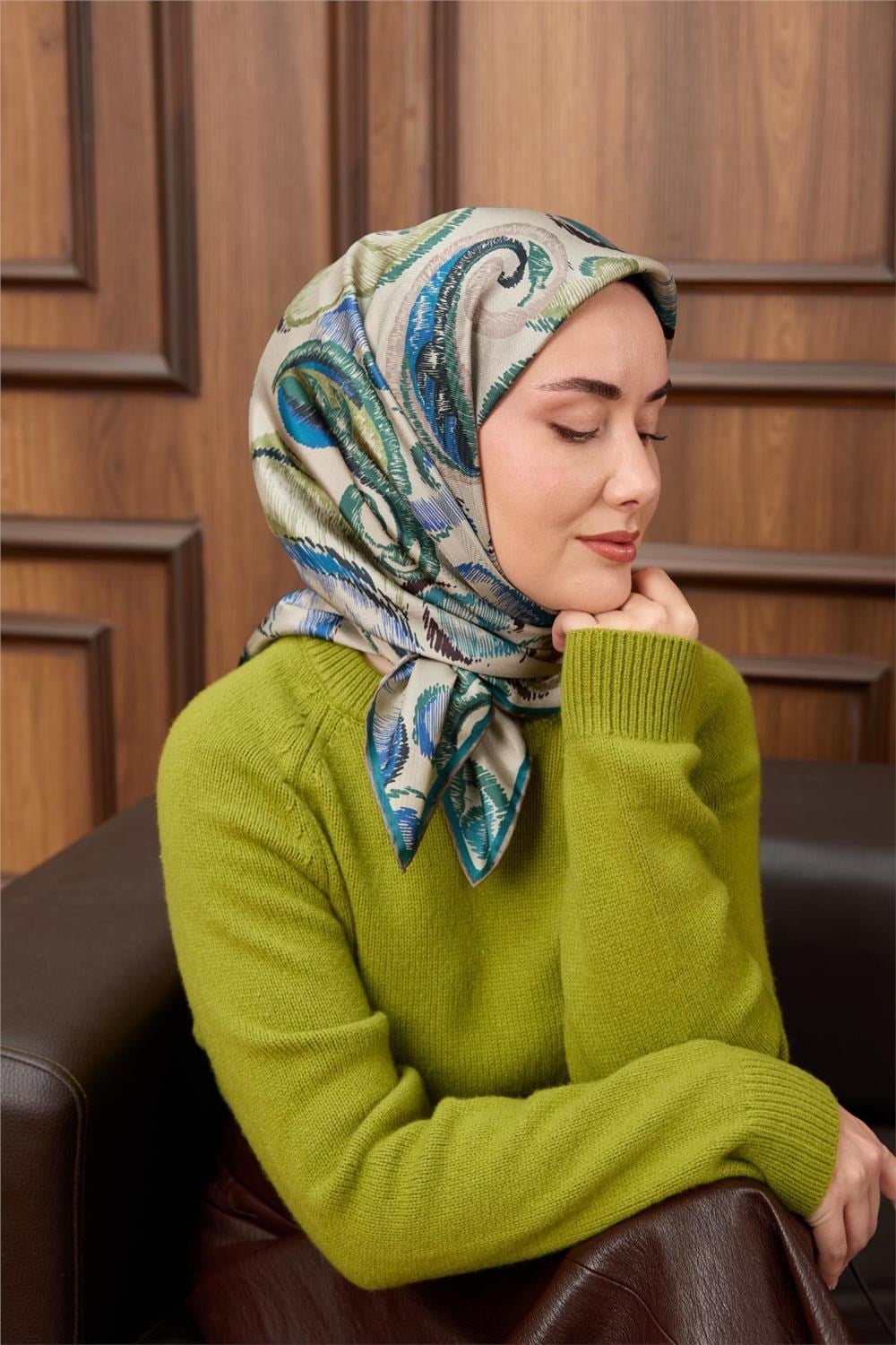 Twill İpek Eşarp Taş-Mavi Desenli Tok Duruşlu 90x90