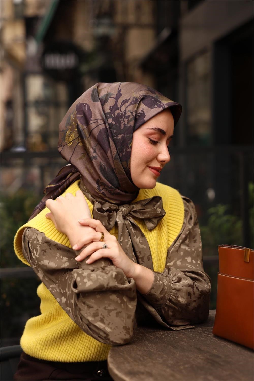 Twill İpek Eşarp Vizon-Asit Çiçek Desenli Kaymaz Tok Duruşlu 90x90