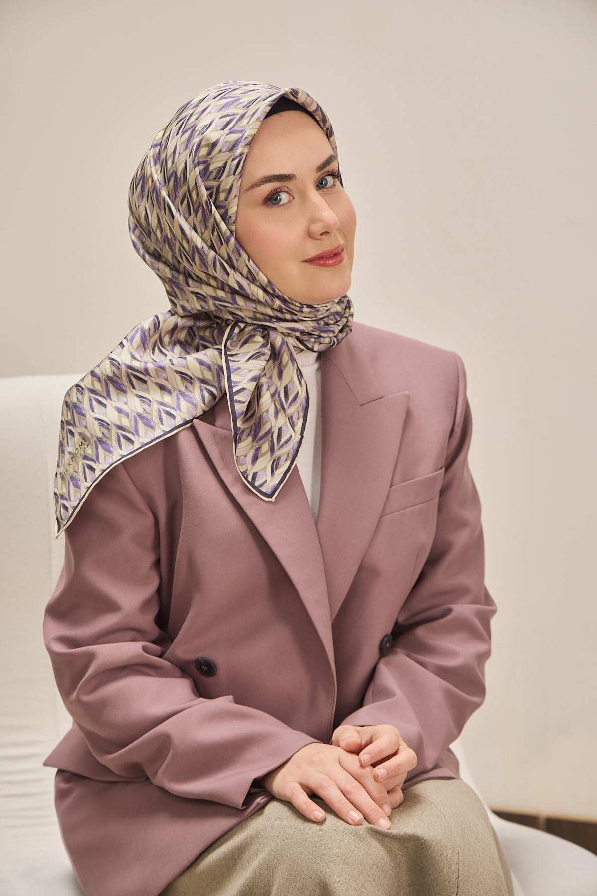 Twill İpek Eşarp Yaprak Ritmi Eflatun 90x90