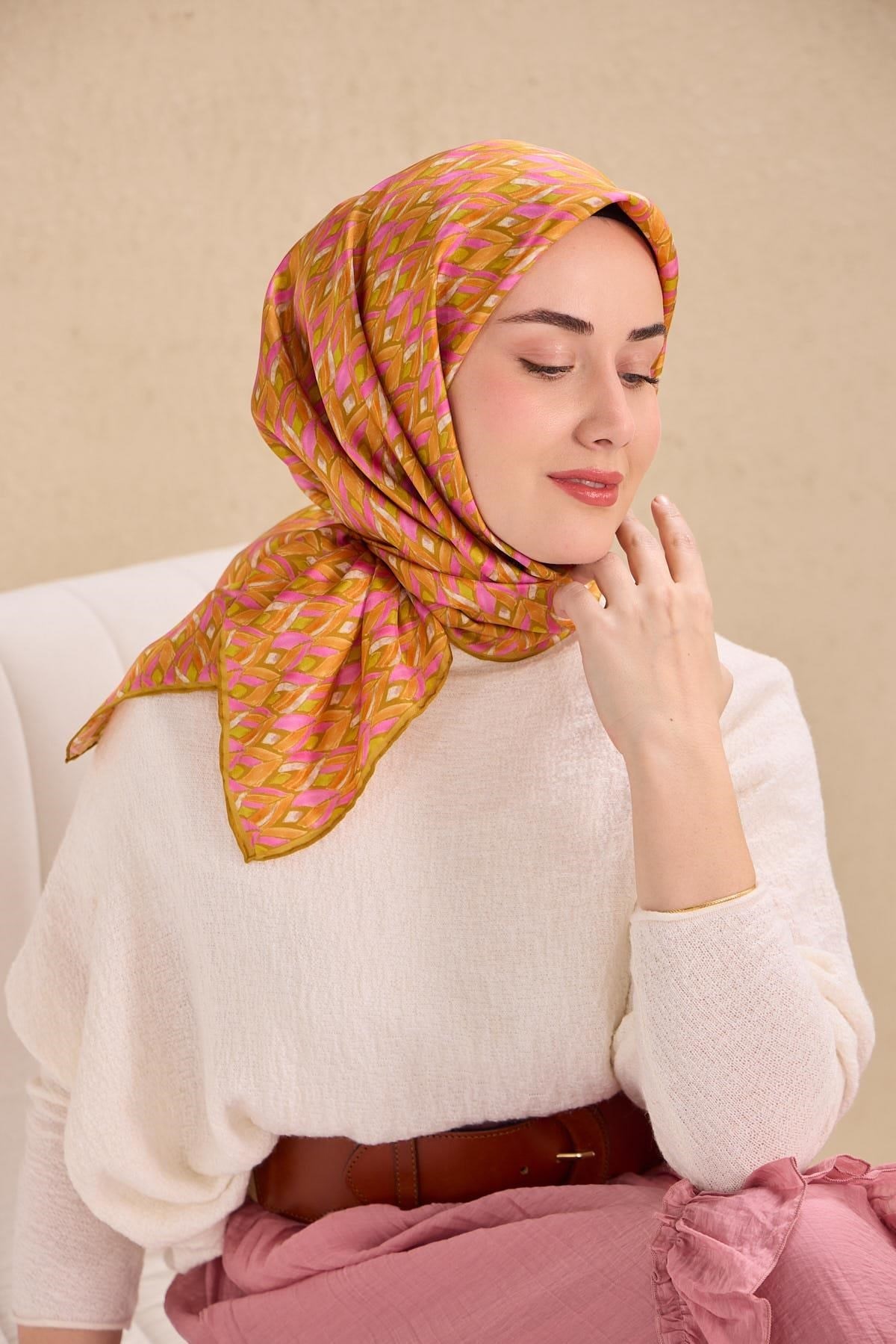 Twill İpek Eşarp Yaprak Ritmi Koyu Turuncu 90x90