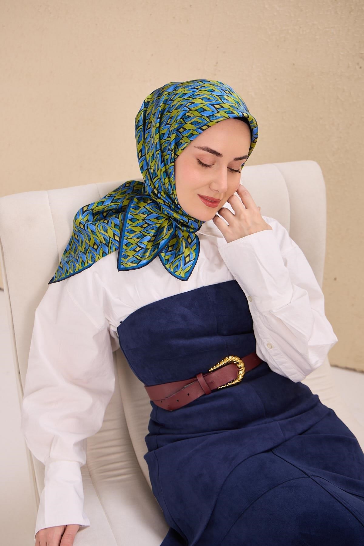 Twill İpek Eşarp Yaprak Ritmi Mavi Yeşil 90x90