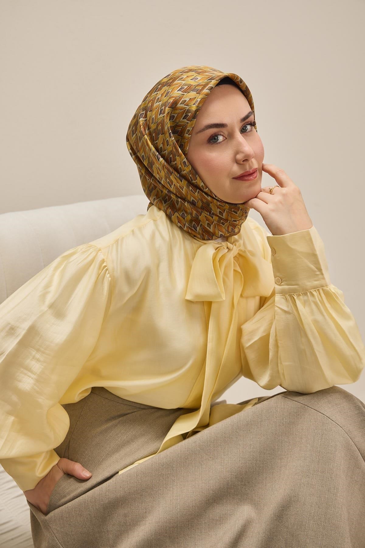 Twill İpek Eşarp Yaprak Ritmi Taba 90x90