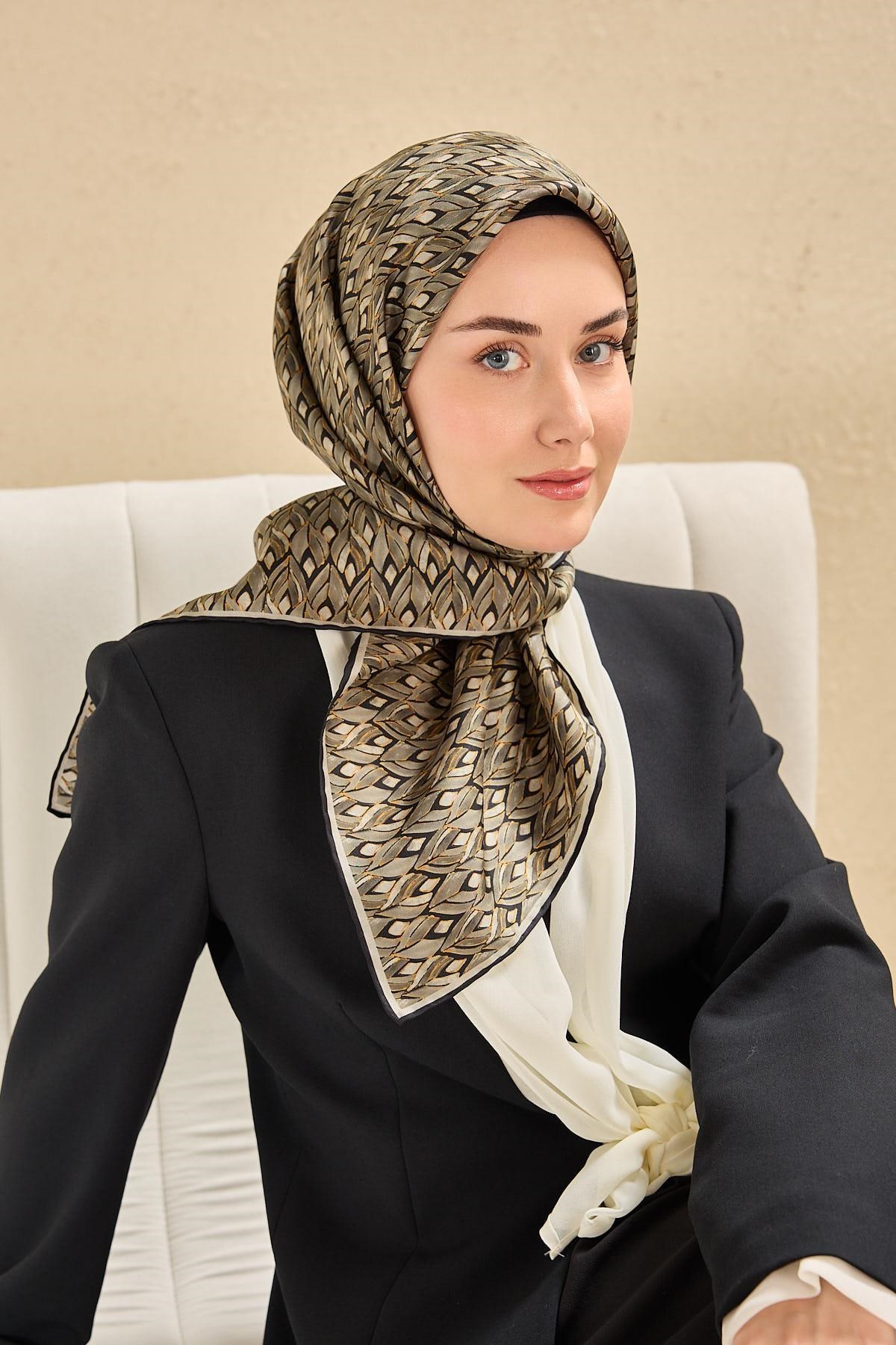 Twill İpek Eşarp Yaprak Ritmi Yeşil Gri 90x90