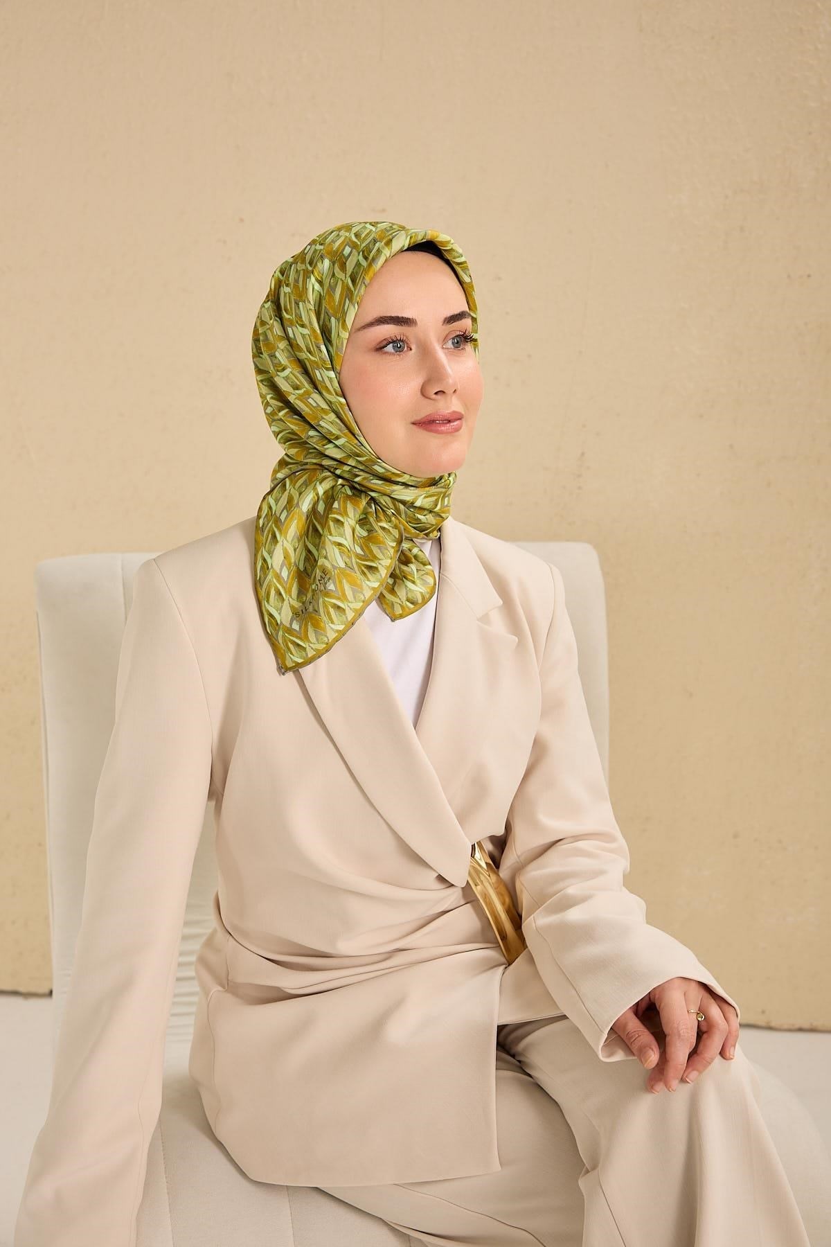 Twill İpek Eşarp Yaprak Ritmi Yeşil Hardal 90x90