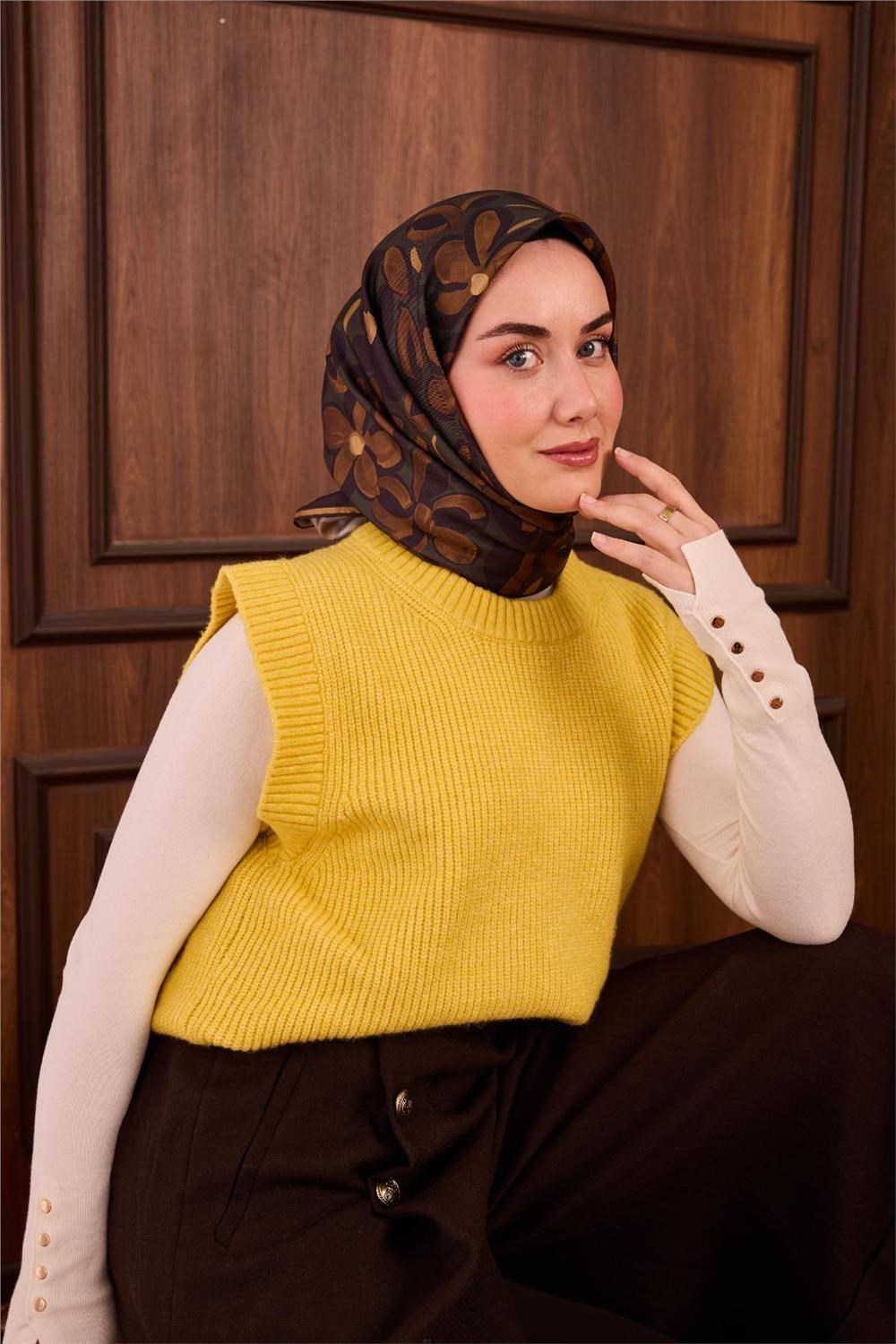 Twill İpek Eşarp Yeşil Hardal Kehribar Papatya Desenli Tok Duruşlu 90x90
