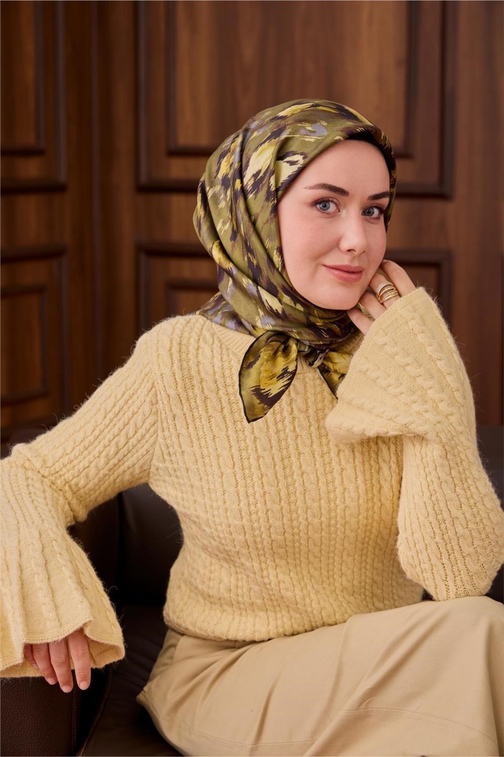 Twill İpek Eşarp Yeşil-Kahverengi Kamuflaj Desenli Tok Duruşlu 90x90