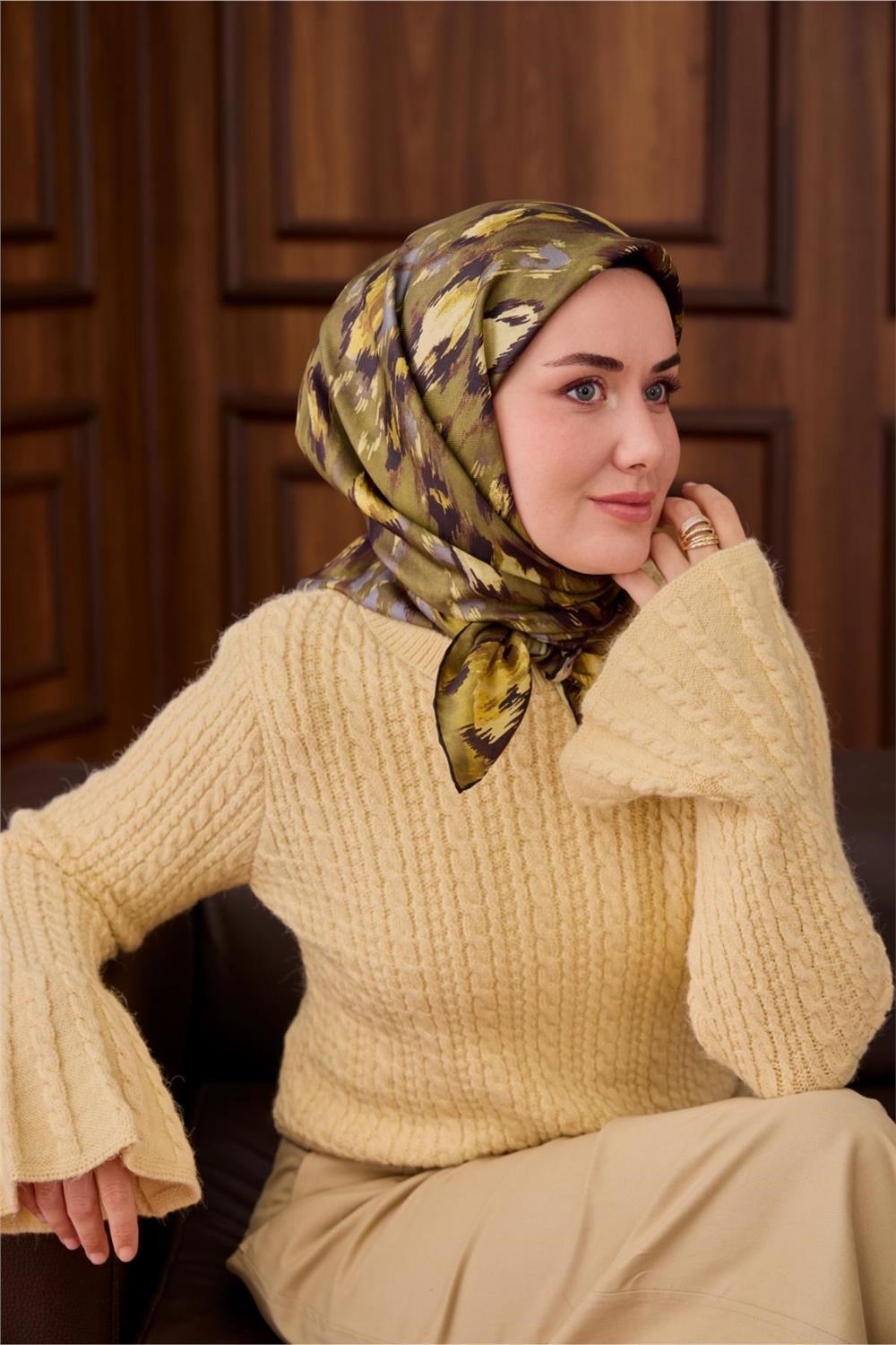 Twill İpek Eşarp Yeşil-Kahverengi Kamuflaj Desenli Tok Duruşlu 90x90
