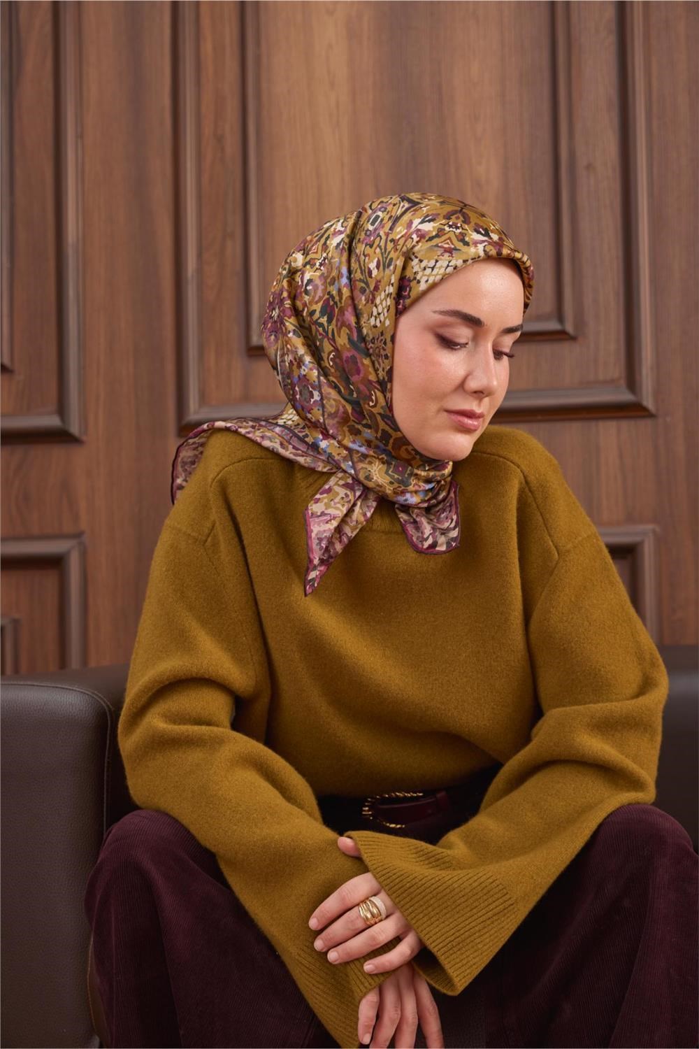 Twill İpek Eşarp Yeşil–Pudra Desenli Tok Duruşlu Kaymaz 90x90