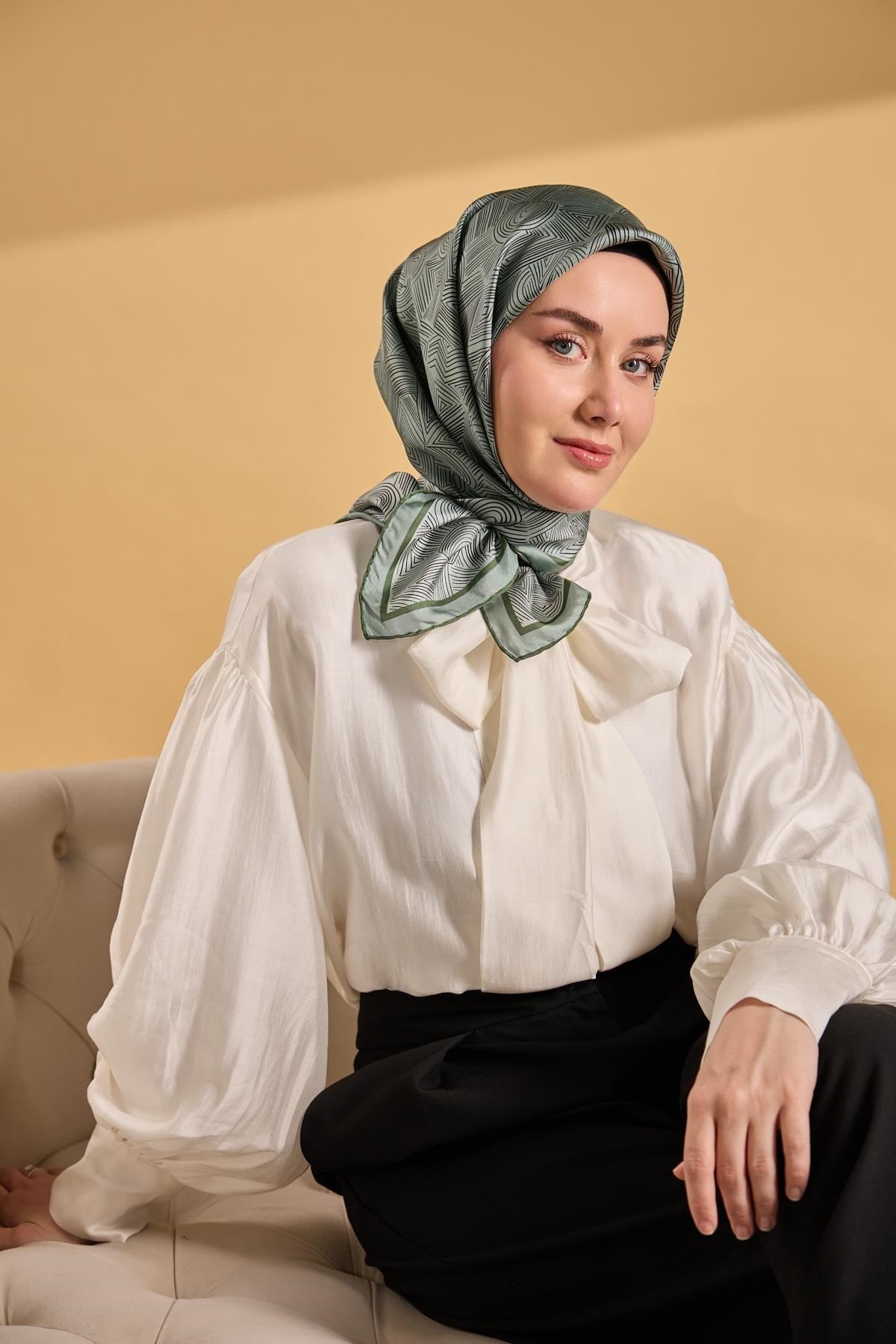 Twill İpek Geo Eşarp Su Yeşili 90x90