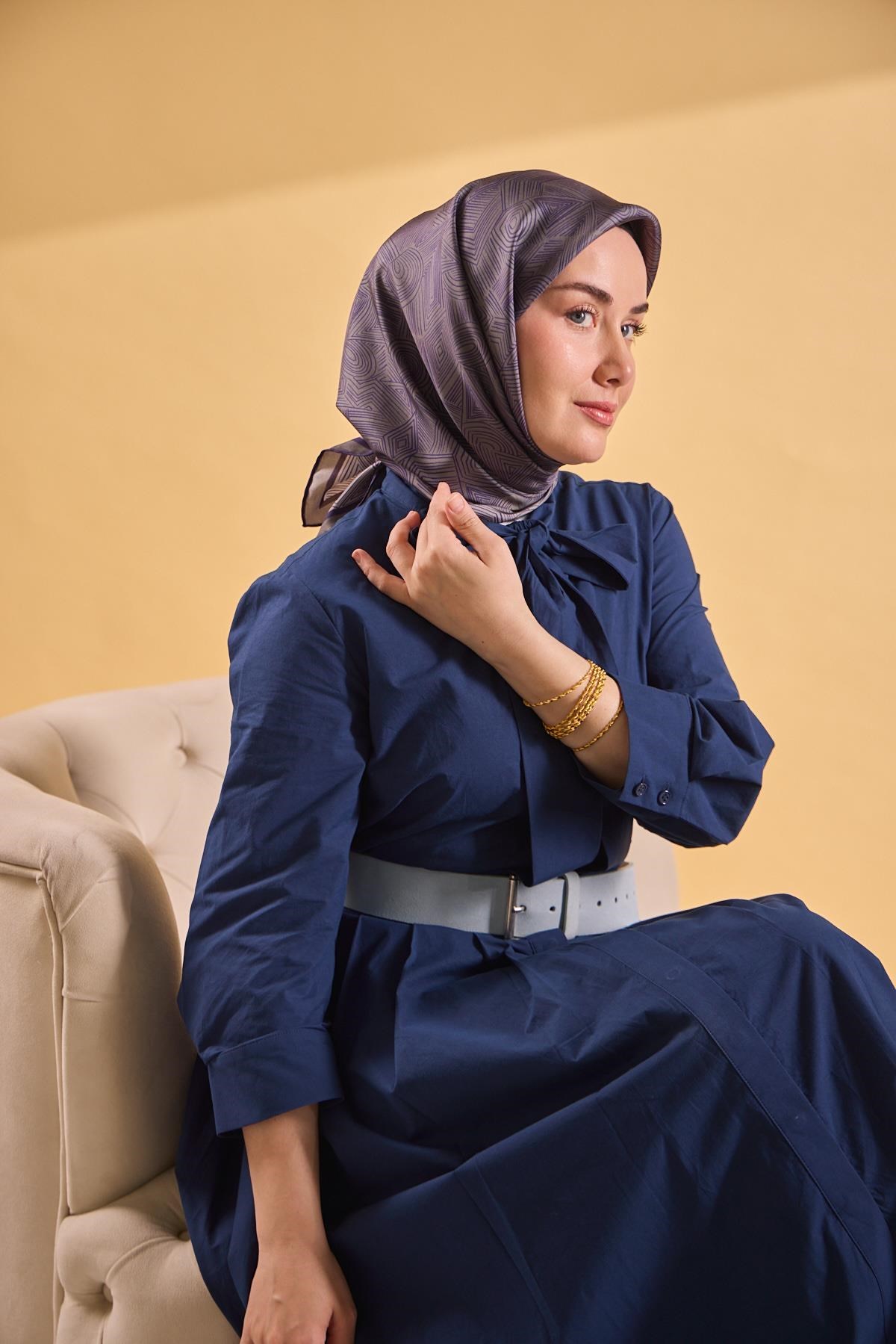Twill İpek Geo Eşarp Yeşil Gri 90x90