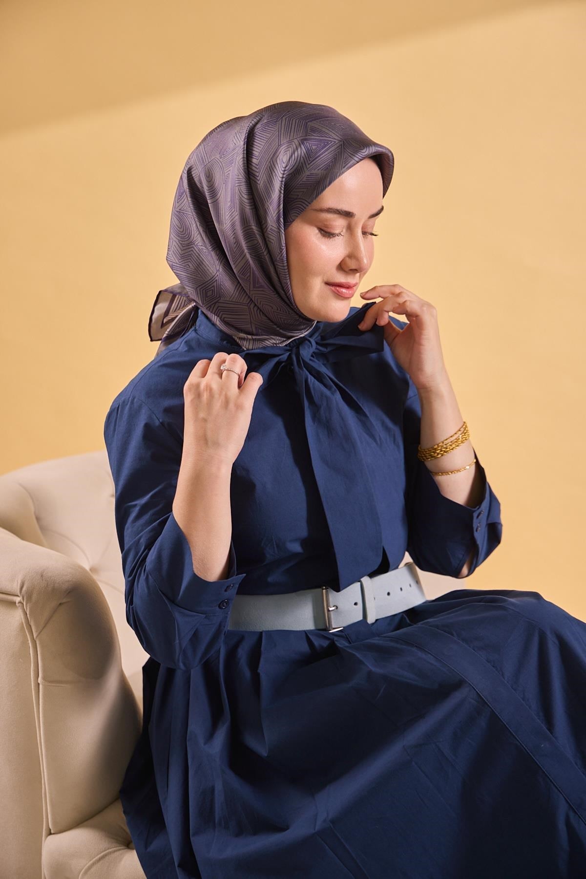 Twill İpek Geo Eşarp Yeşil Gri 90x90