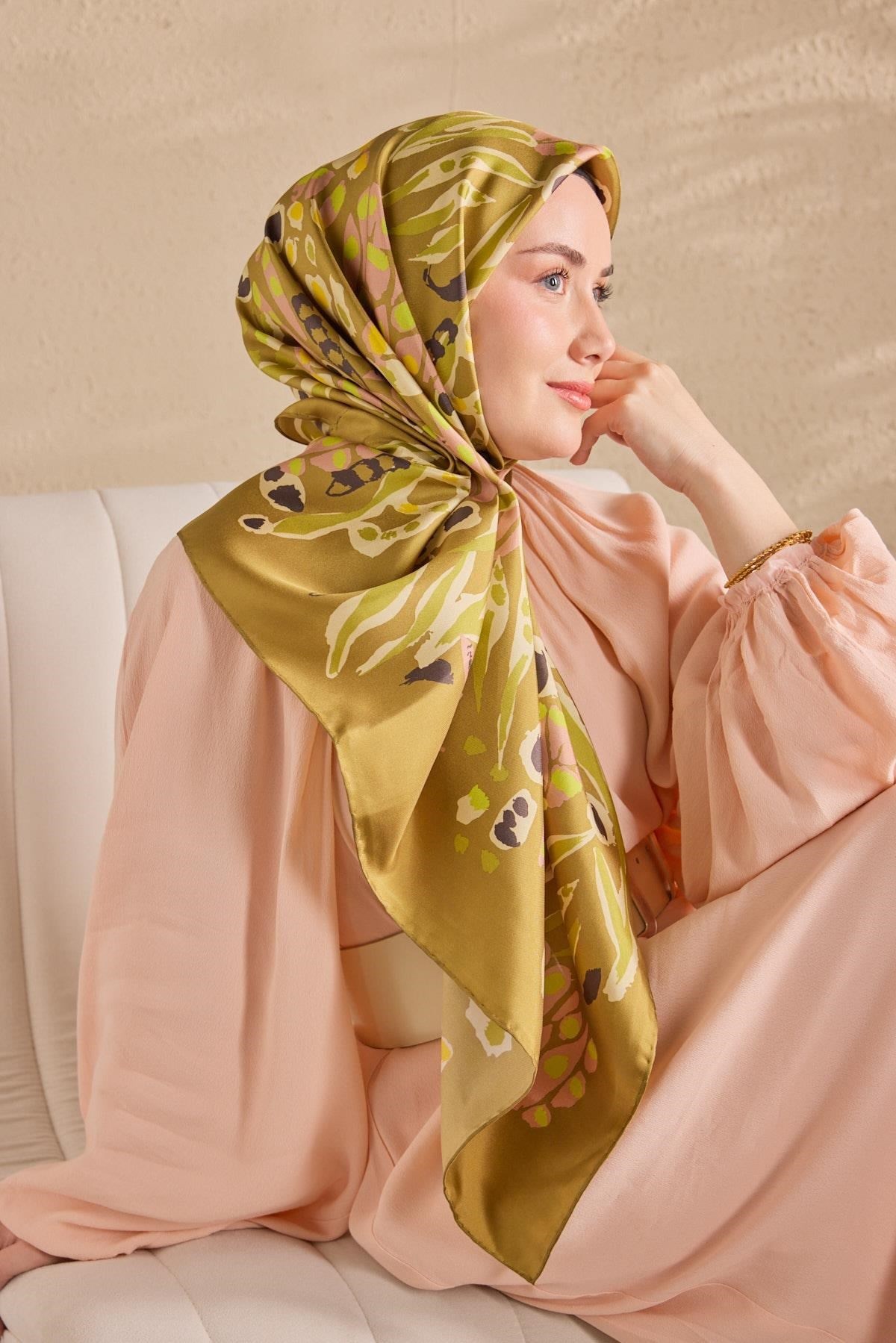 Twill İpek Mercan Eşarp Yağ Yeşili 90x90