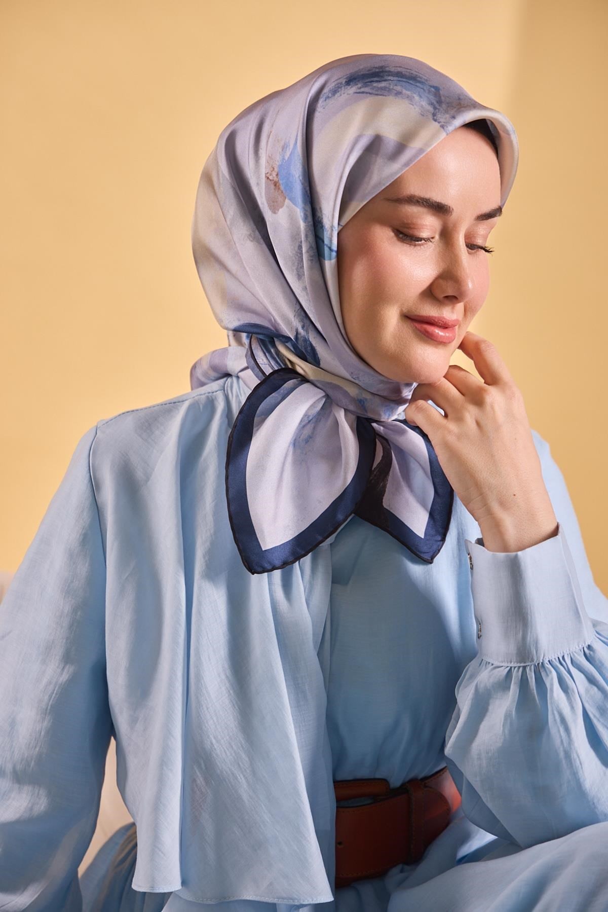 Twill İpek Petal Eşarp Gece Mavisi 90x90