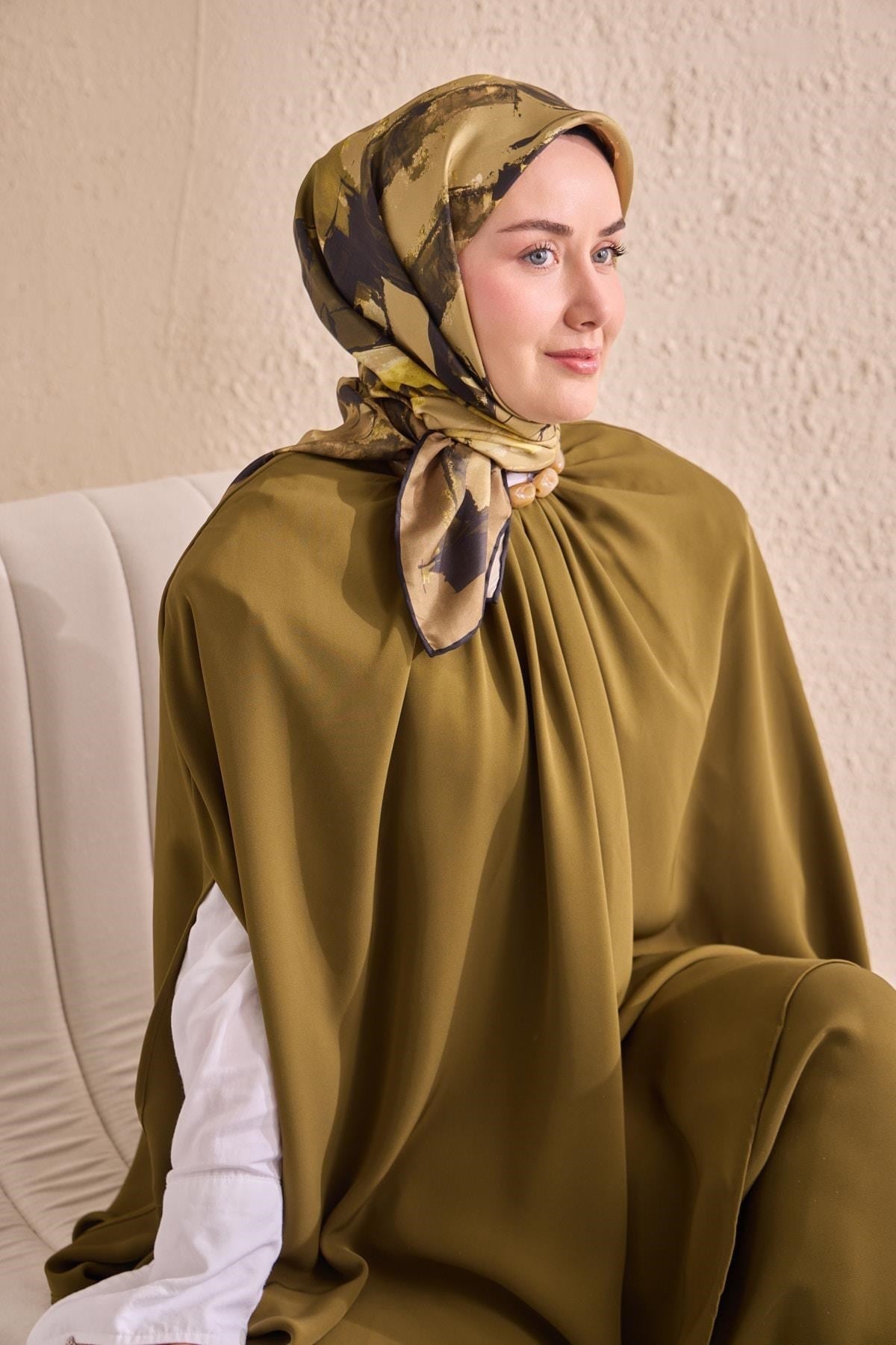 Twill İpek Signature Haki 90x90