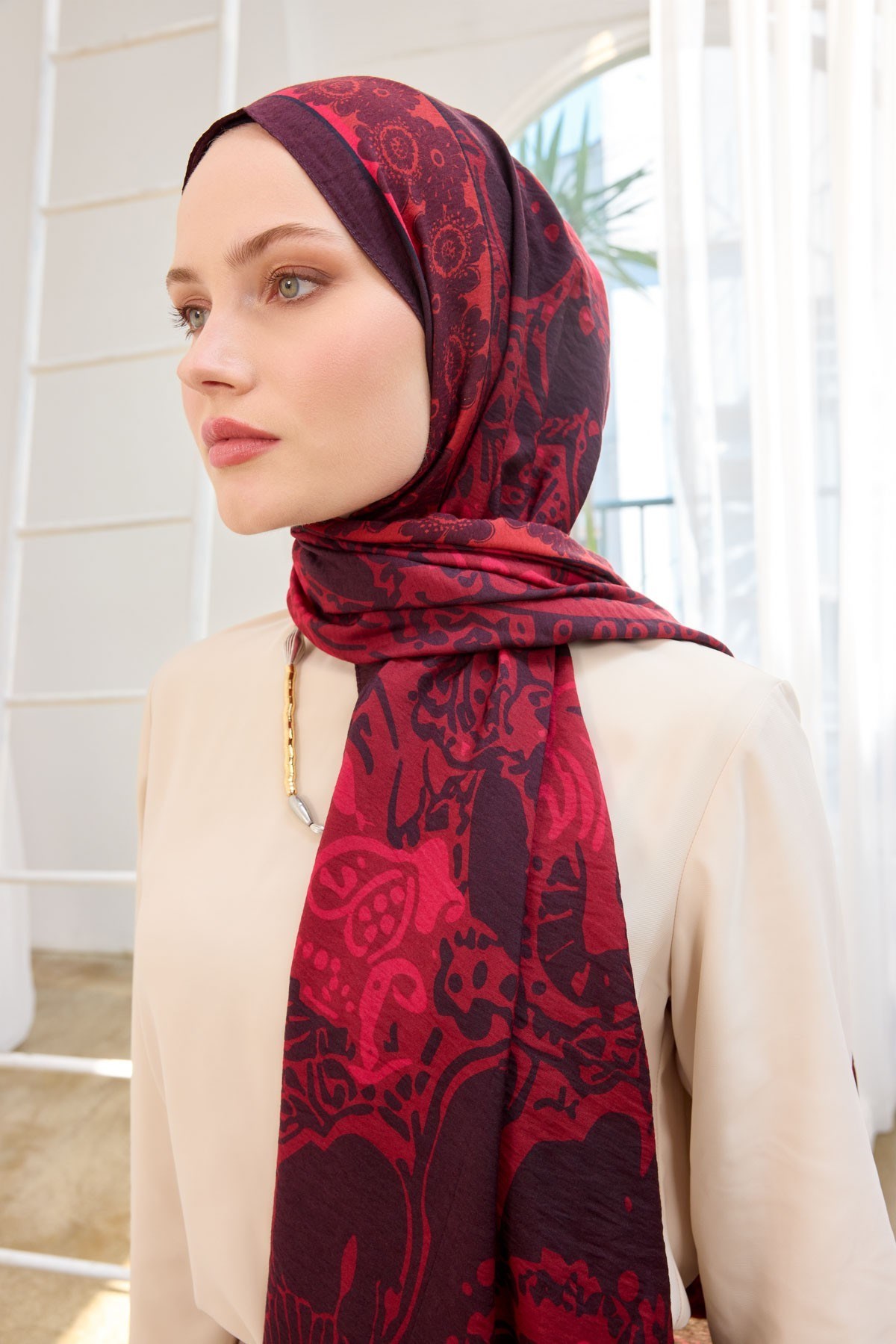 Urban Hours Flower Bordo Mayda Şal
