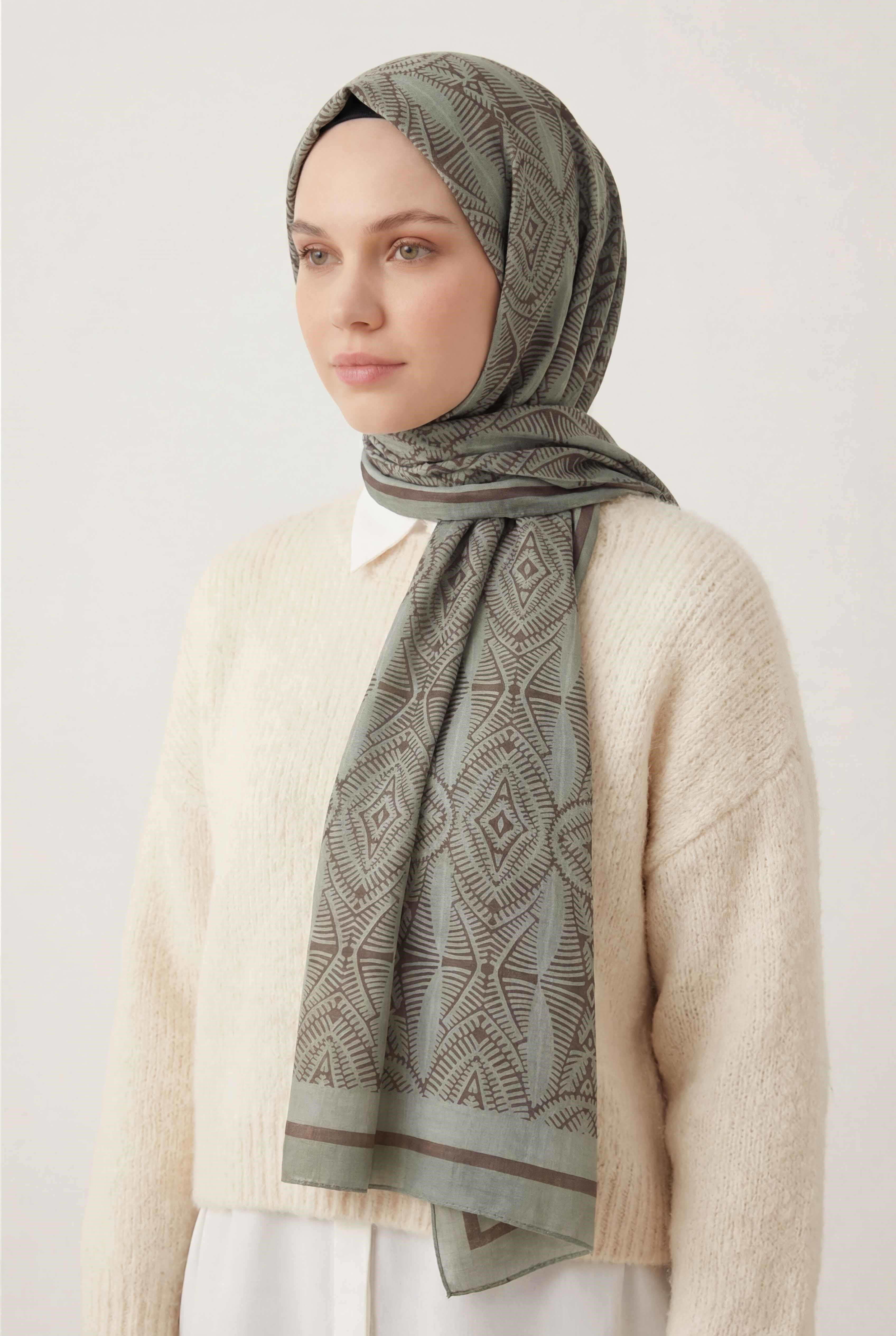 Urban Nature Desen Ihlamur Yeşili 75X195 Soft Şal