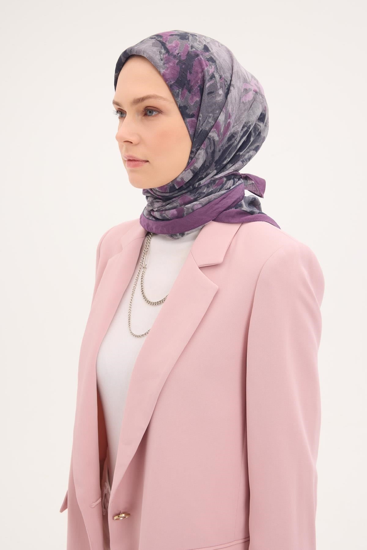 Velora Eşarp Fırça Çiçek Desen Gri Mor 90X90