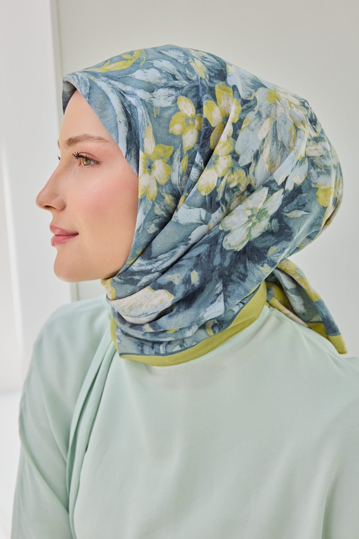 Velora Eşarp Fleur Yağ Yeşili