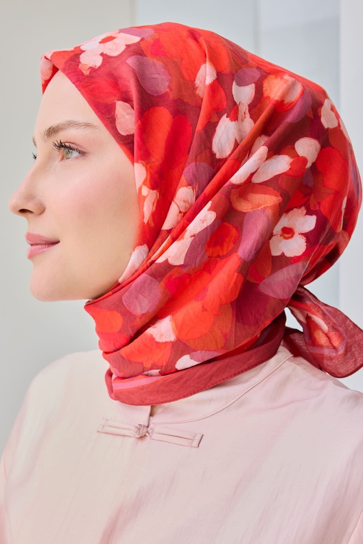 Velora Eşarp Floral Kırmızı