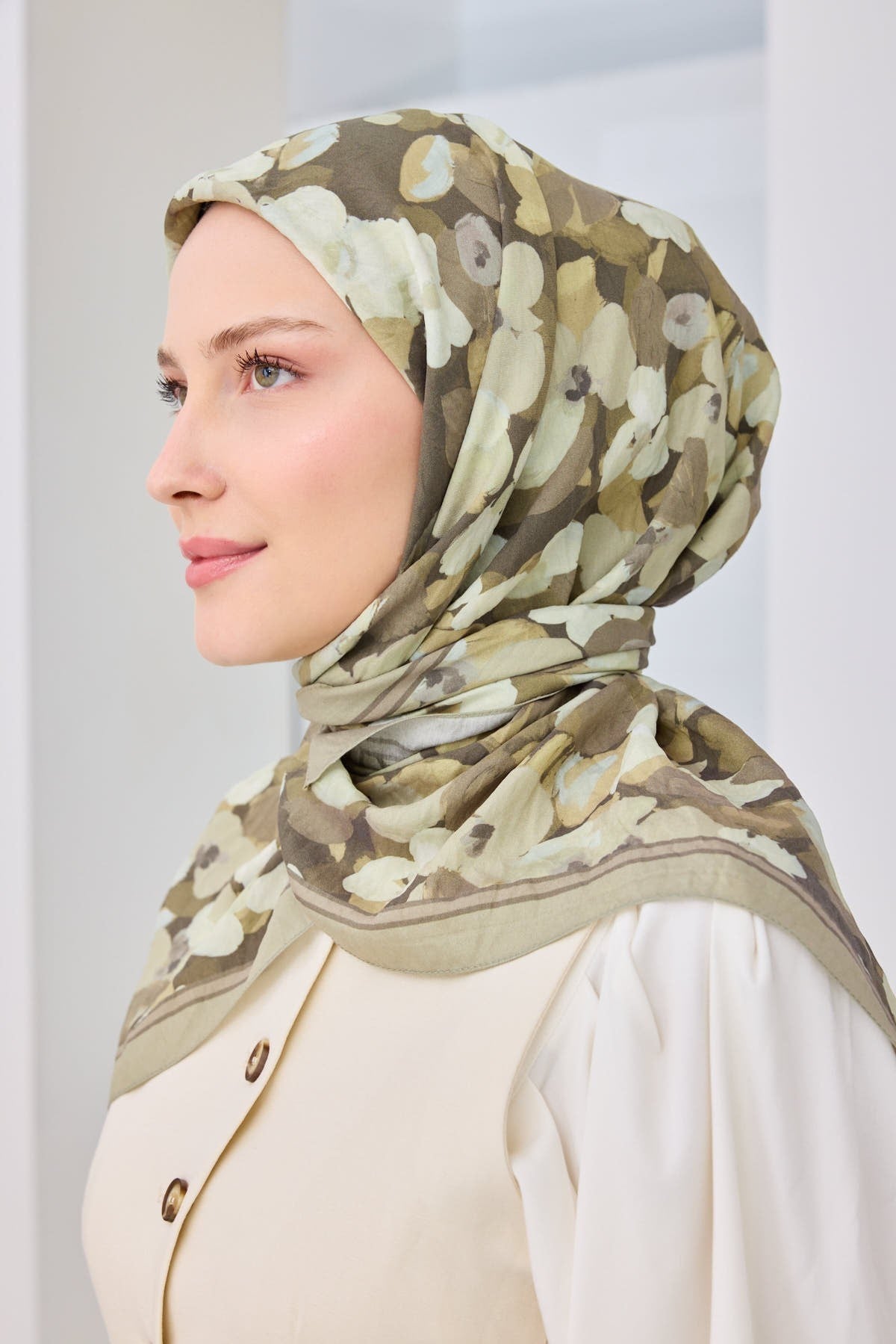 Velora Eşarp Floral Nötr Yeşil