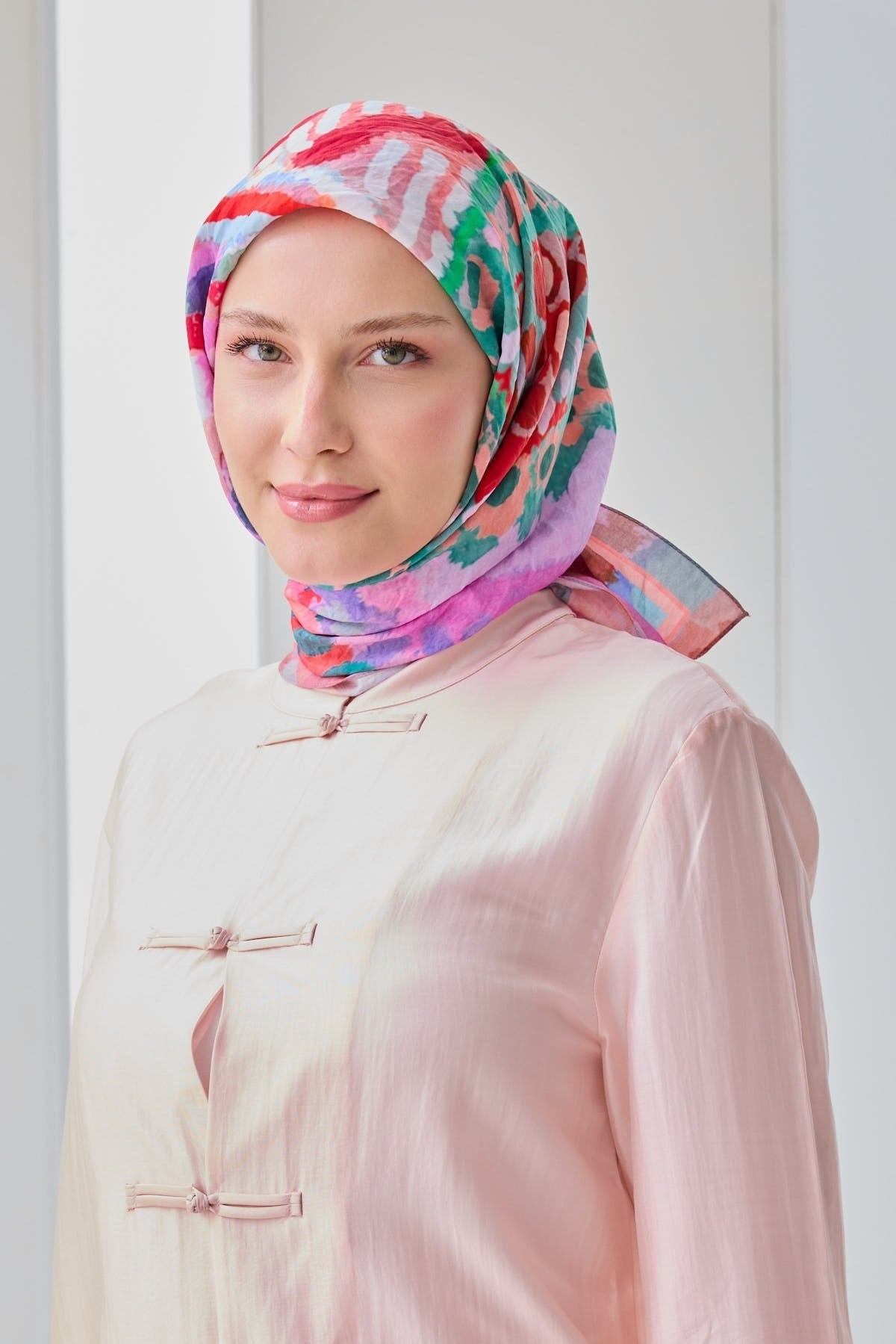 Velora Eşarp İllustration Art Şeker Pembesi