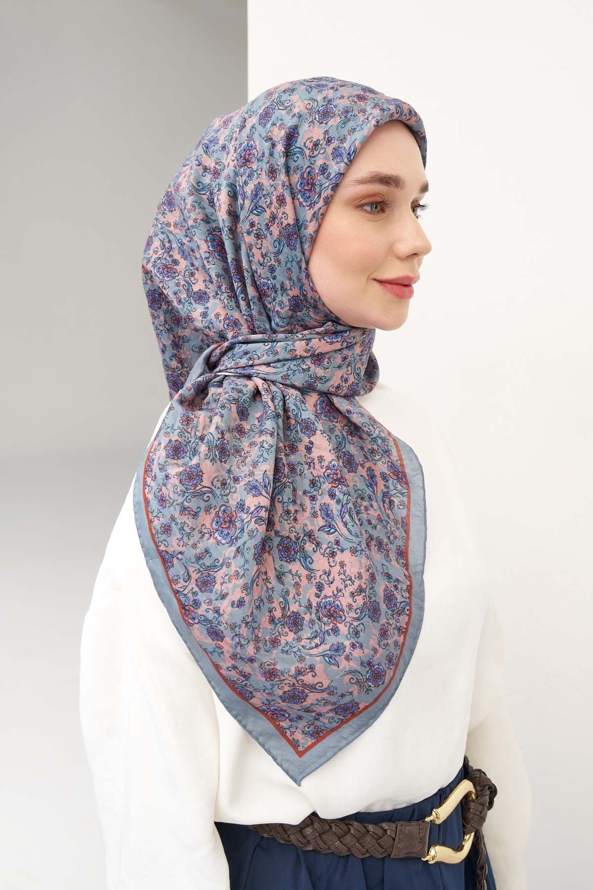 Velora Eşarp Modern Flora Mavi Gri 90x90