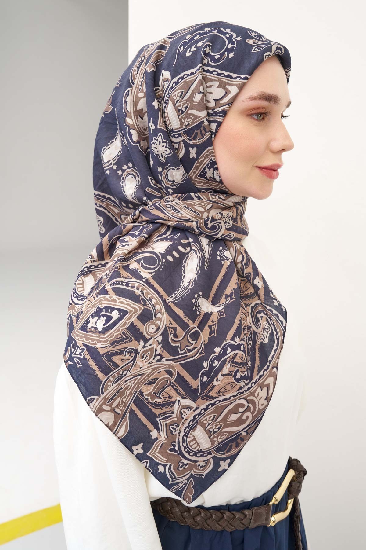 Velora Eşarp Şal Desen Açık Siyah 90x90